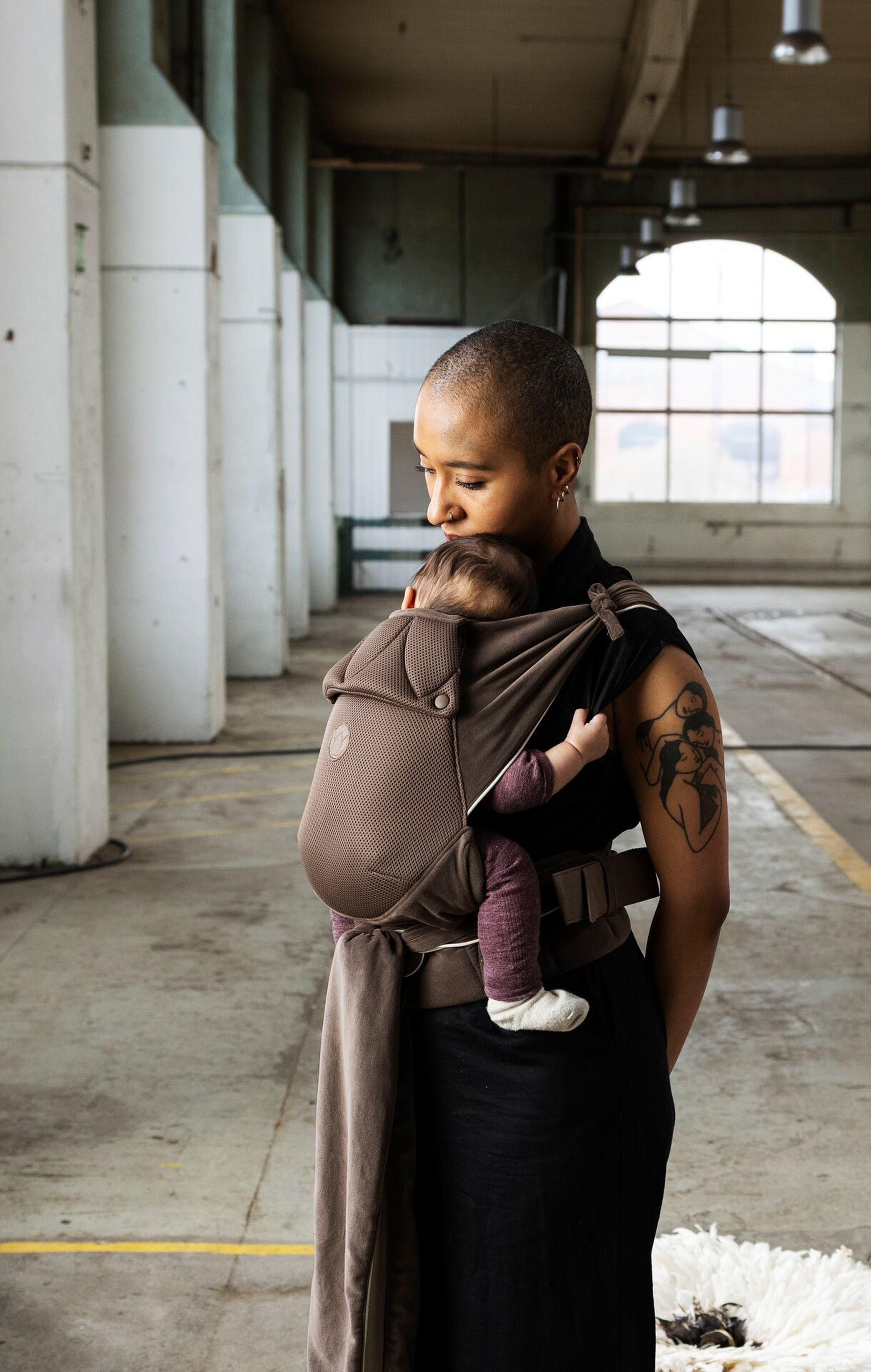 Najell Mirage ergonomic baby carrier with adjustable fit and breathable fabric for newborns and toddlers