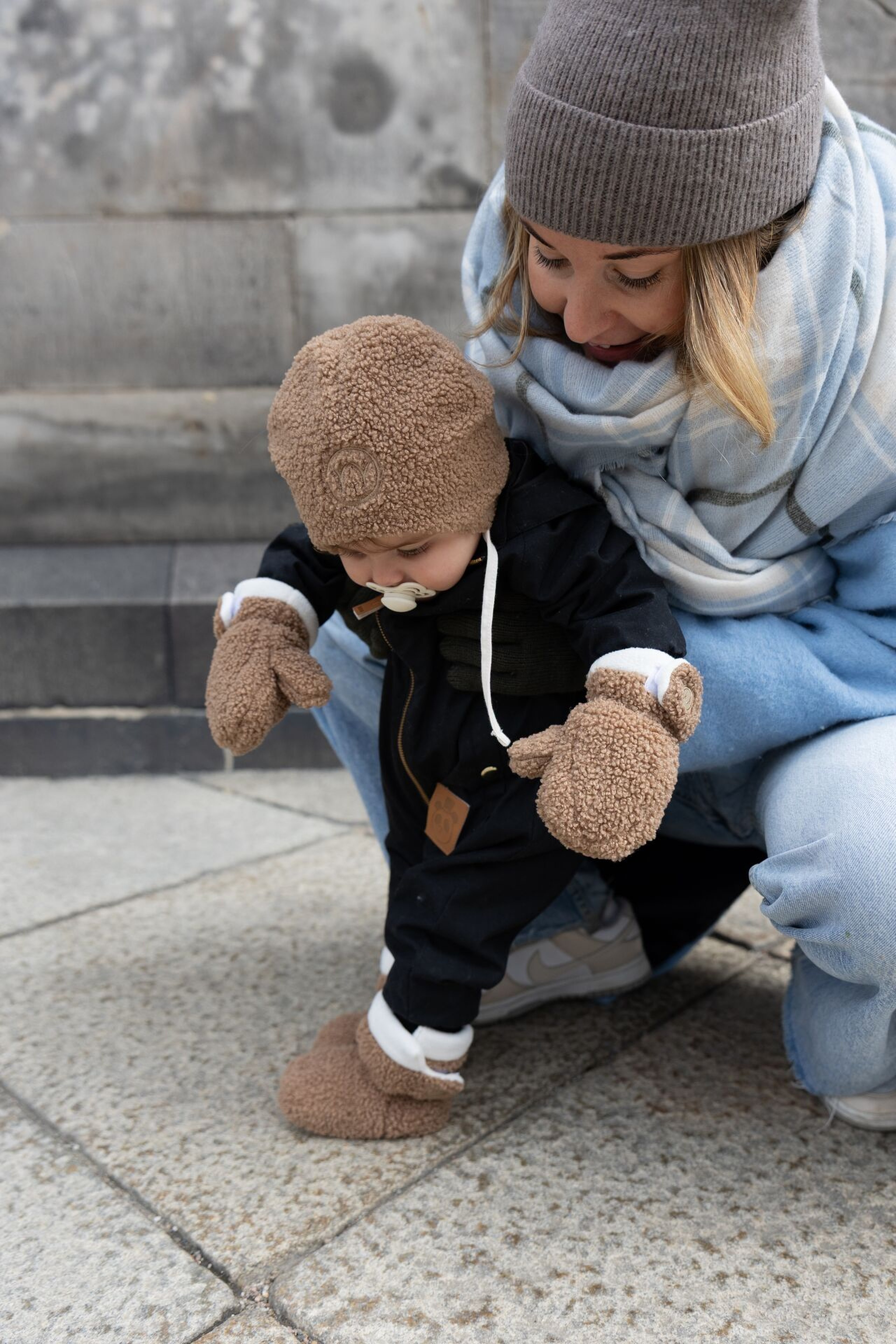 Najell Baby Booties & Gloves - Matte Black