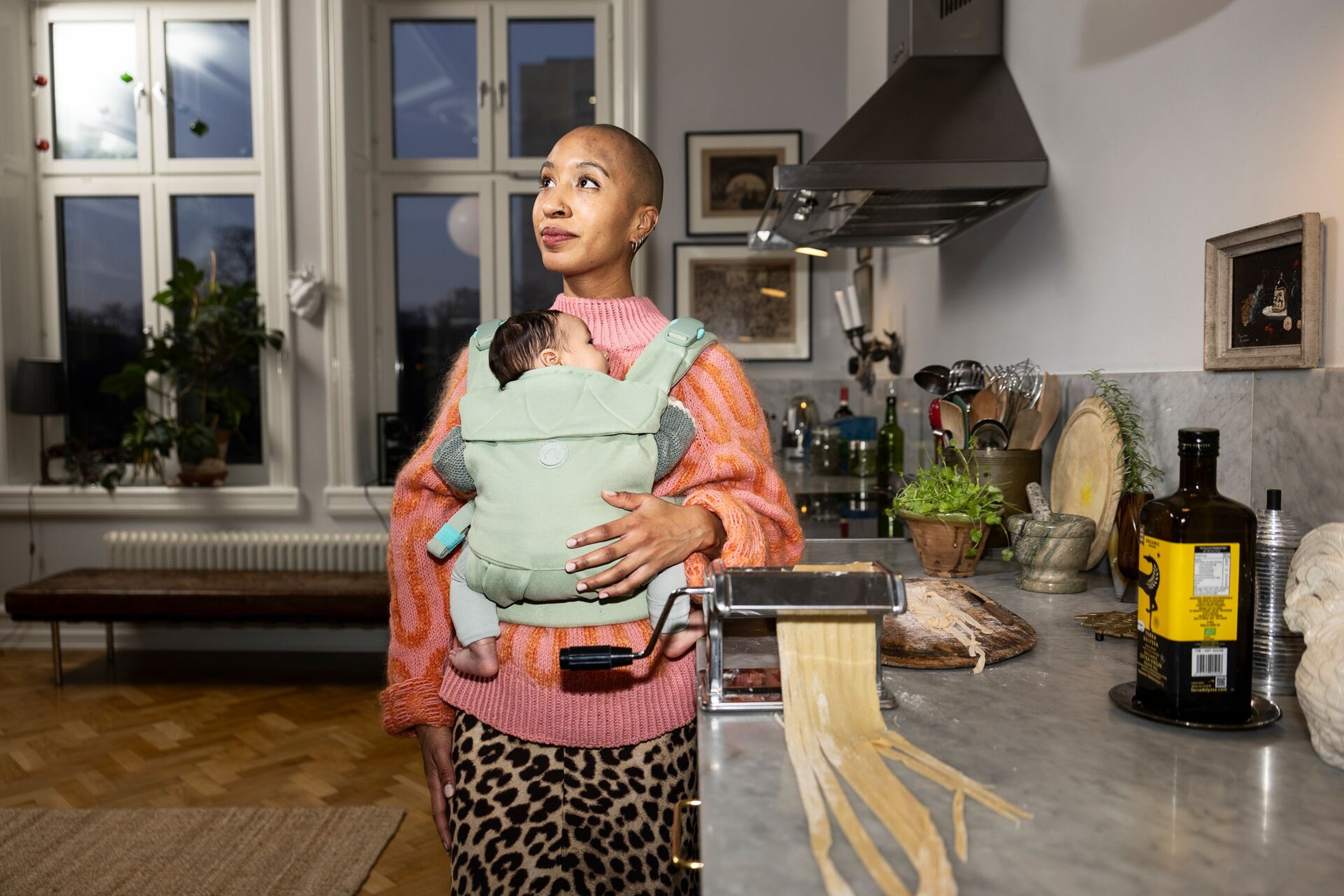 Best Baby Carrier for Newborns: Wrap vs Carrier vs Sling