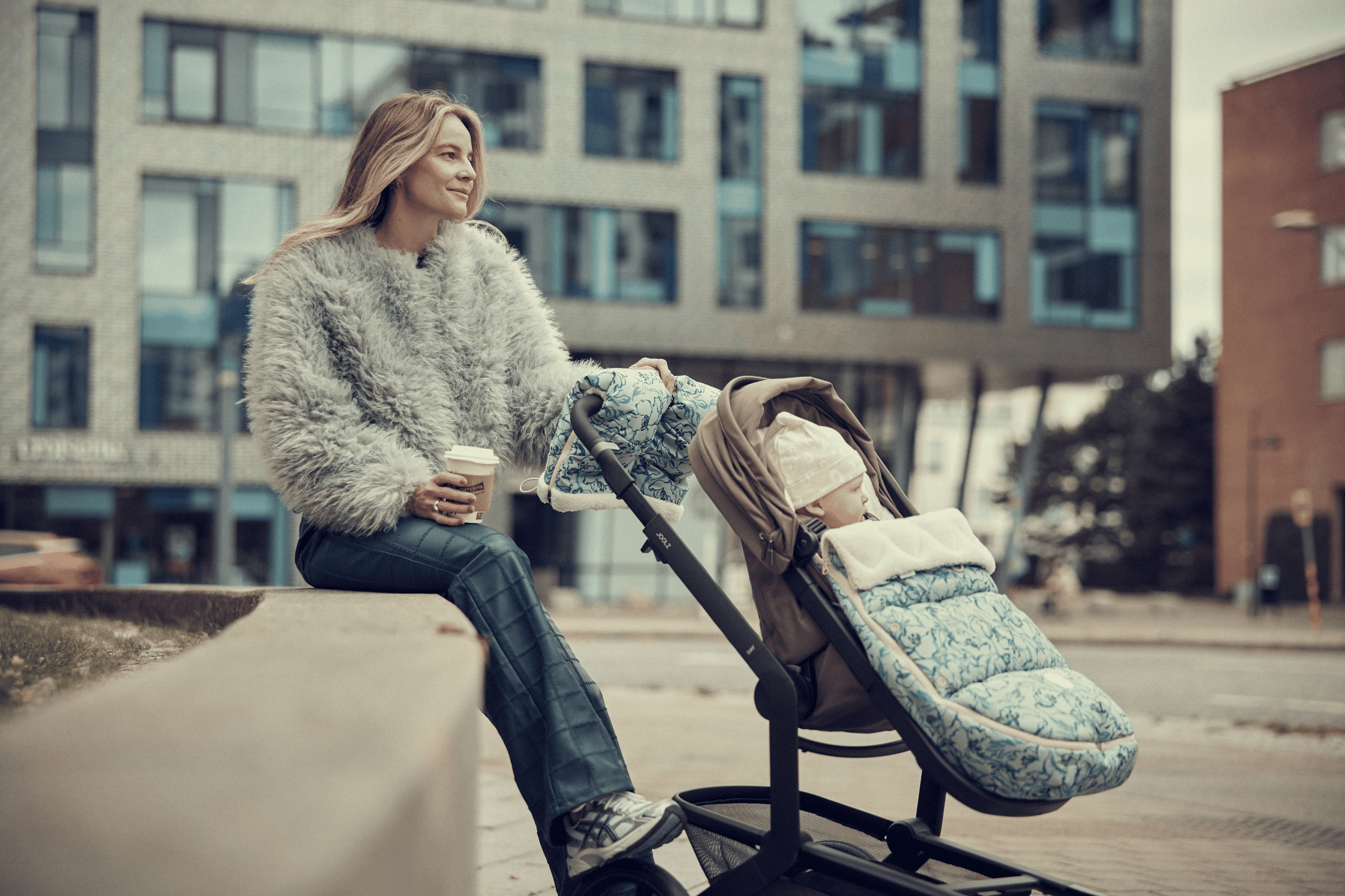 Najell Åkpåse - Flower Green