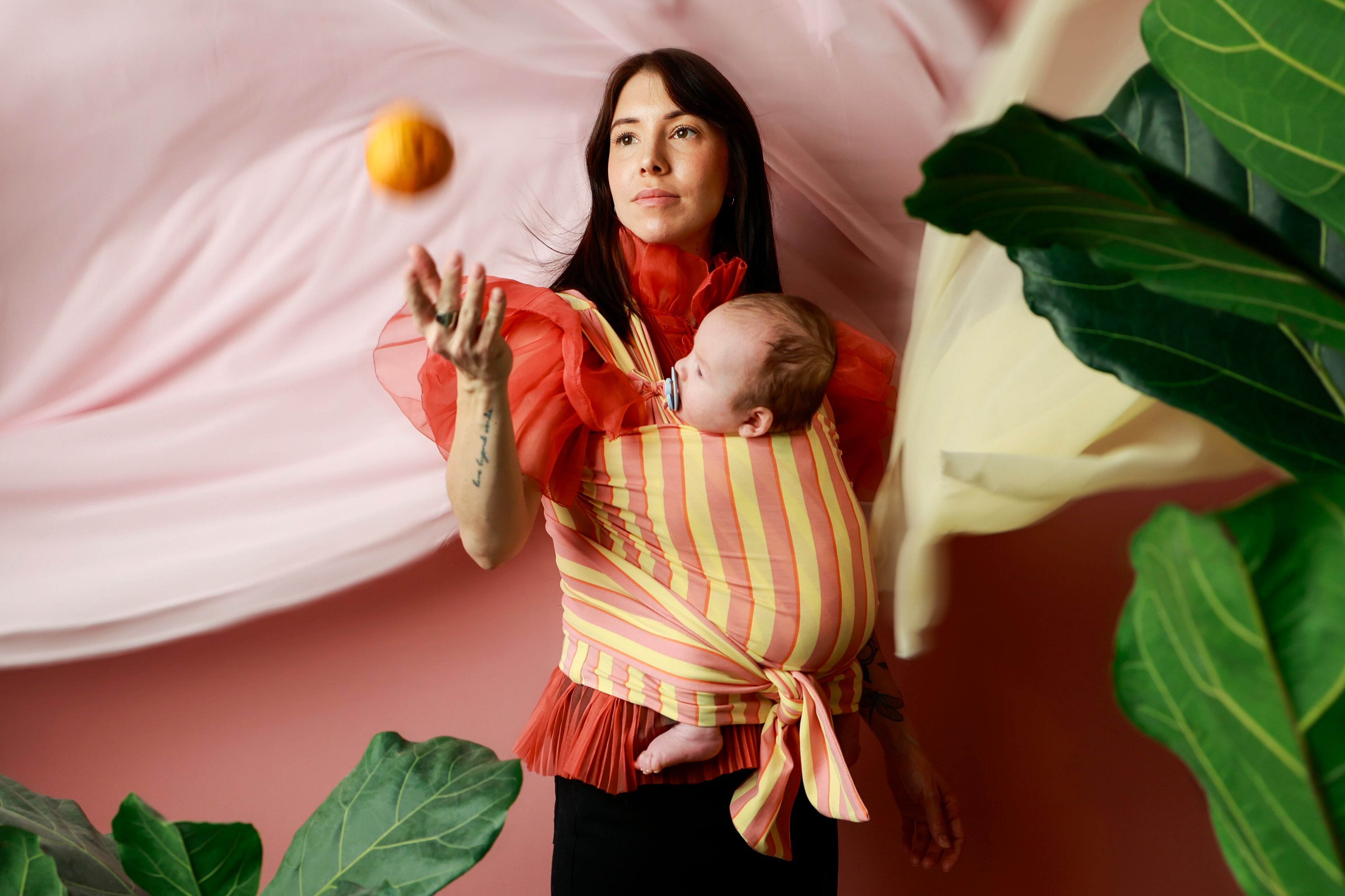 Baby Wraps: Bonding, Convenience, and Comfort