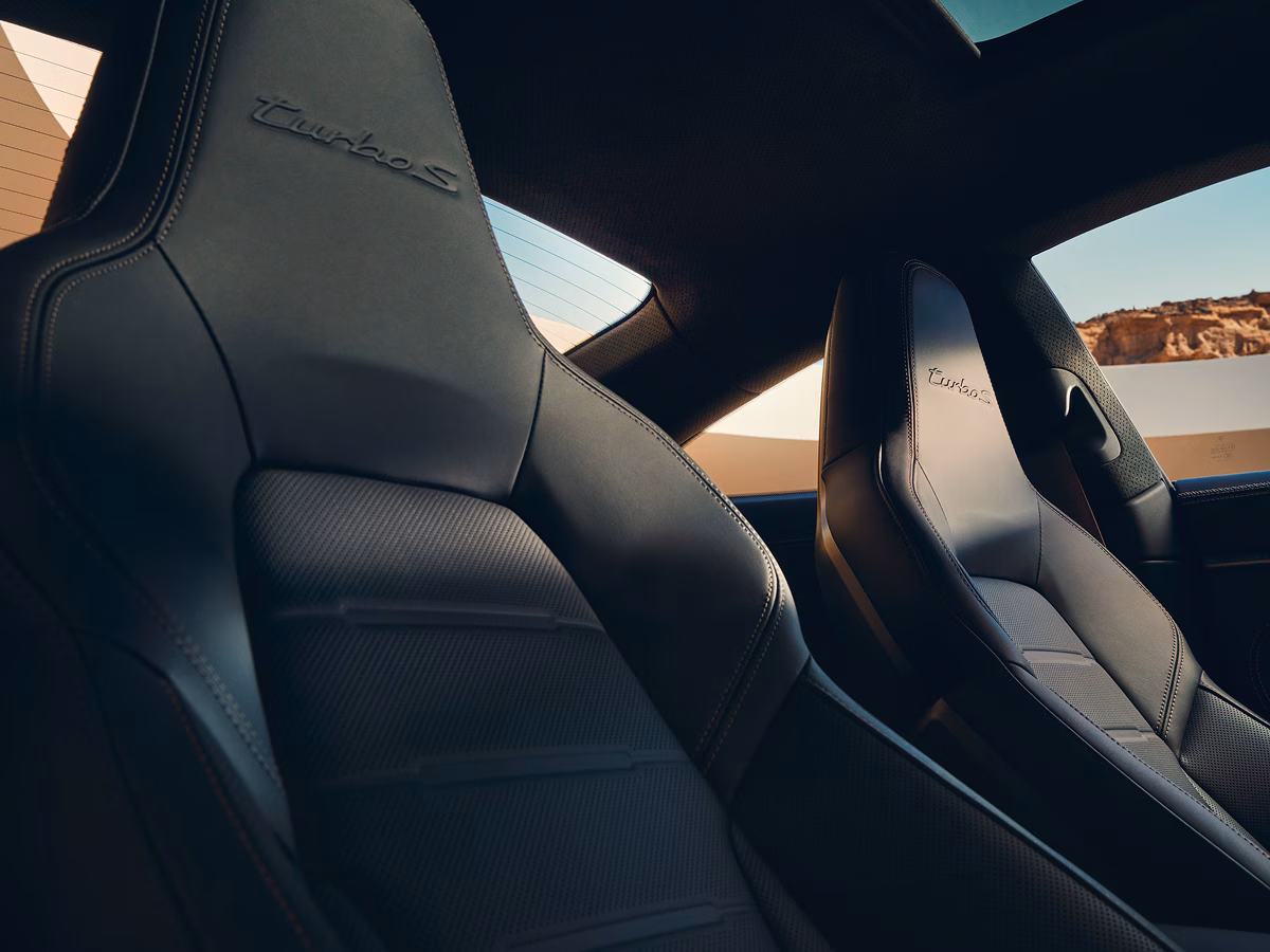 Interieur des Porsche 911 Turbo S.