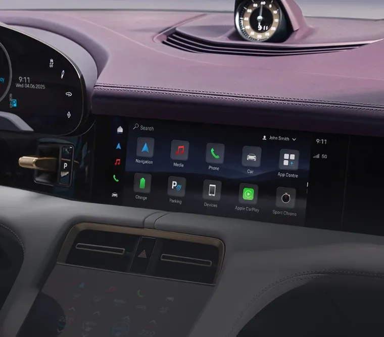 Porsche Taycan 4S Sport Turismo interior. View into the cockpit.