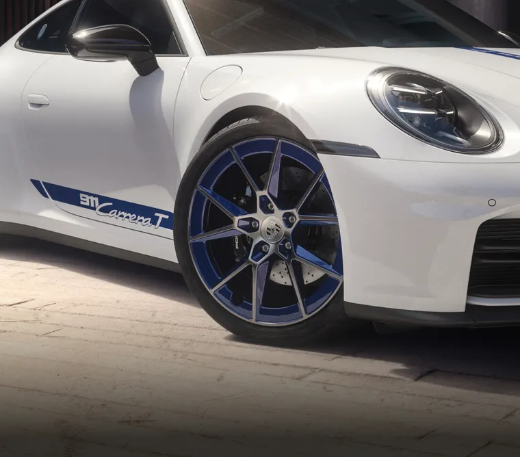 Vue du capot avant de la Porsche 911 Carrera T avec Pack extérieur.