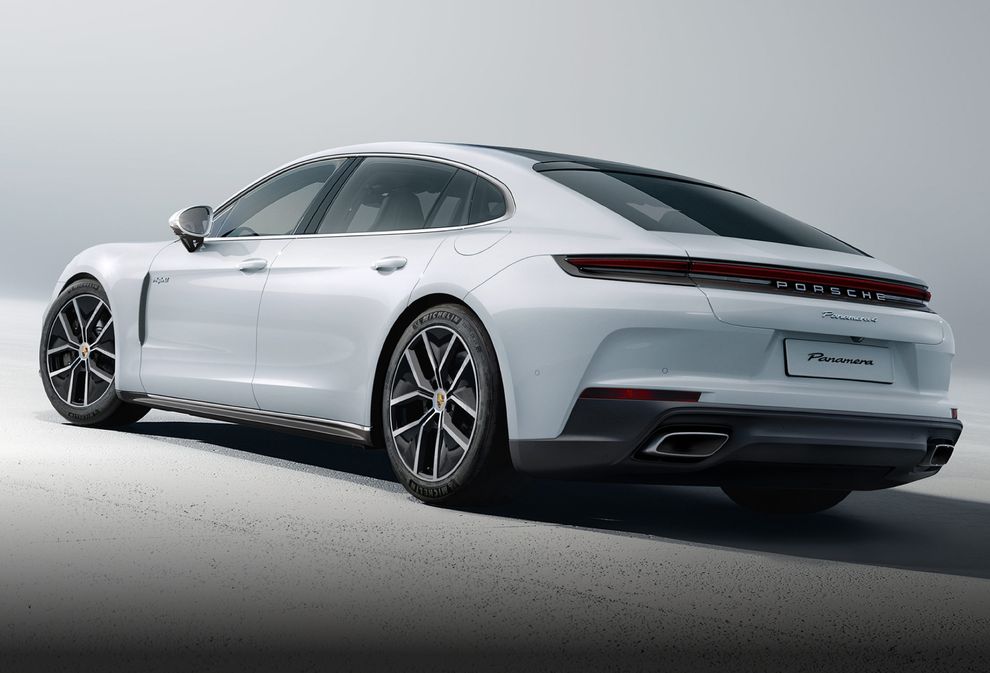 Porsche Panamera Turbo S E-Hybrid – 700hp Executive Sport Turismo