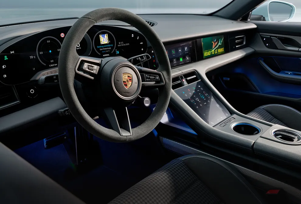 Porsche Taycan 4 interior. View into the cockpit.