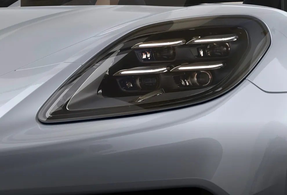 マデイラ ゴールド メタリックのPanamera Turbo E-Hybrid HDマトリックスLEDヘッドライトの詳細図。
