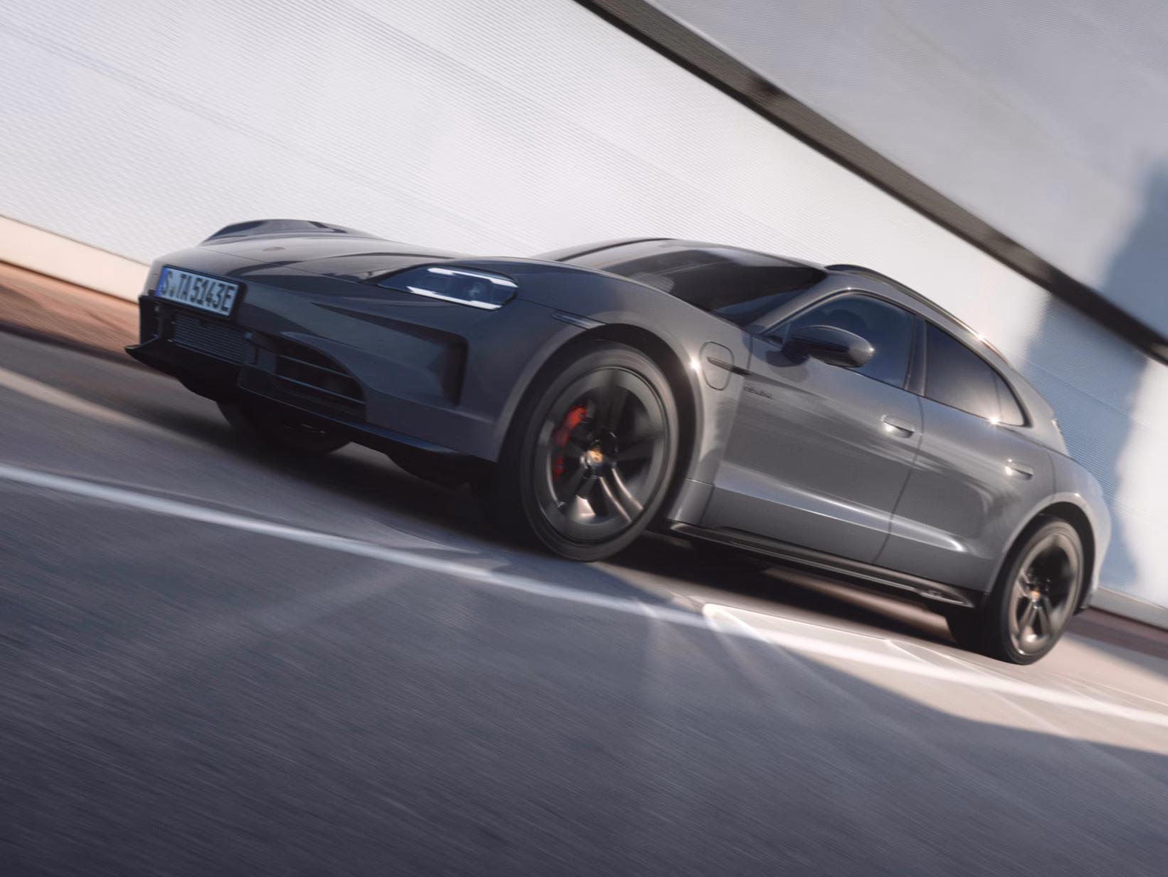 Porsche Taycan GTS Sport Turismo.