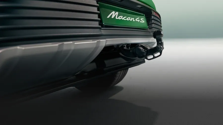 Porsche Macan 4S mit Anhängezugvorrichtung.