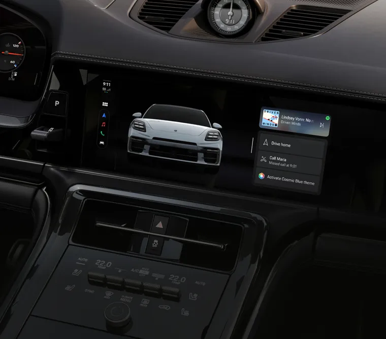Porsche Panamera Turbo E-Hybrid interior: view into the cockpit.
