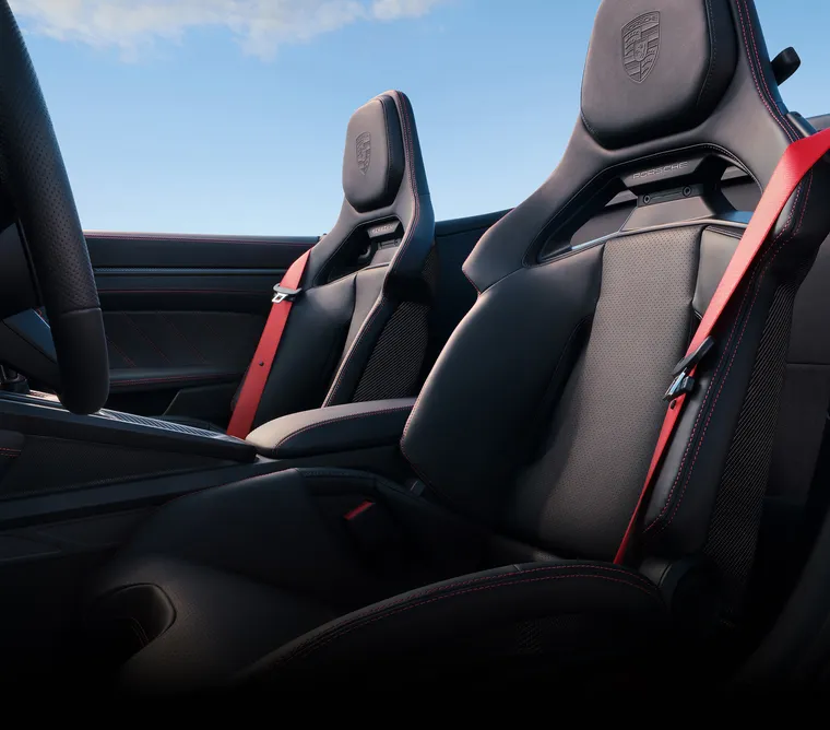 The sports bucket seats in the Porsche 911 GT3 S/C.