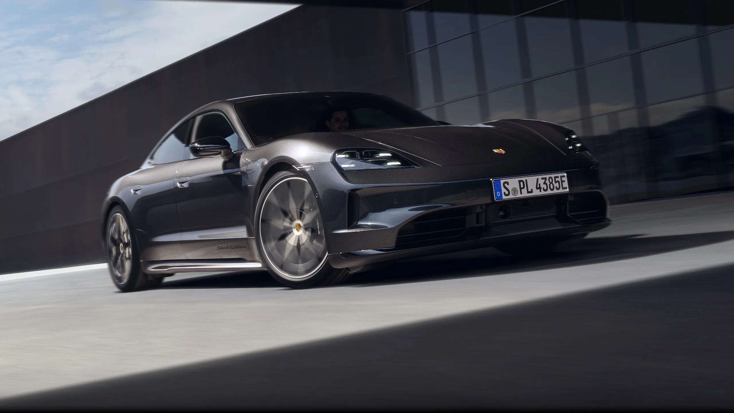 Porsche Taycan 4S Black Edition in Jet Black Metallic.