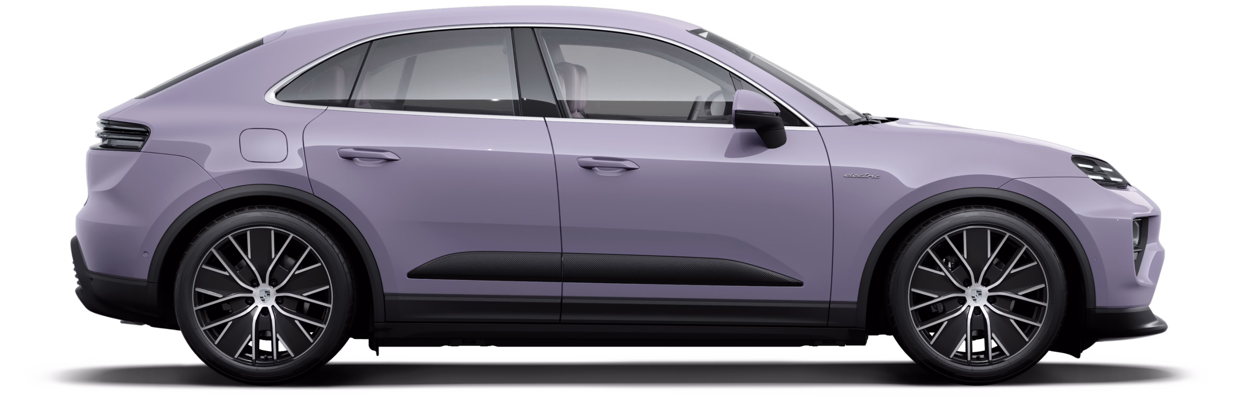 Porsche Macan 4 in Provence in profile/side view.