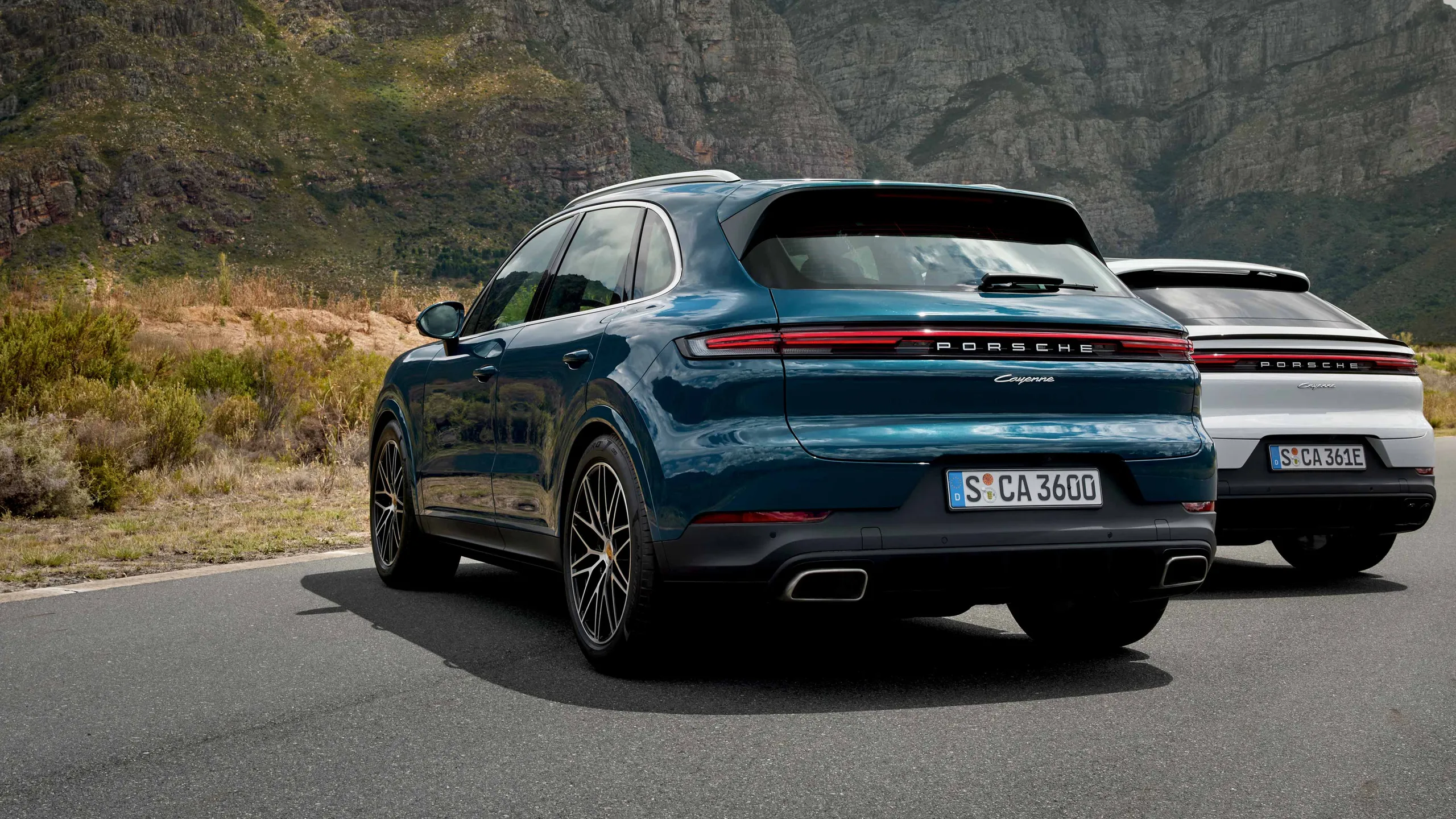 Range Cayenne and Cayenne E-Hybrid Coupé