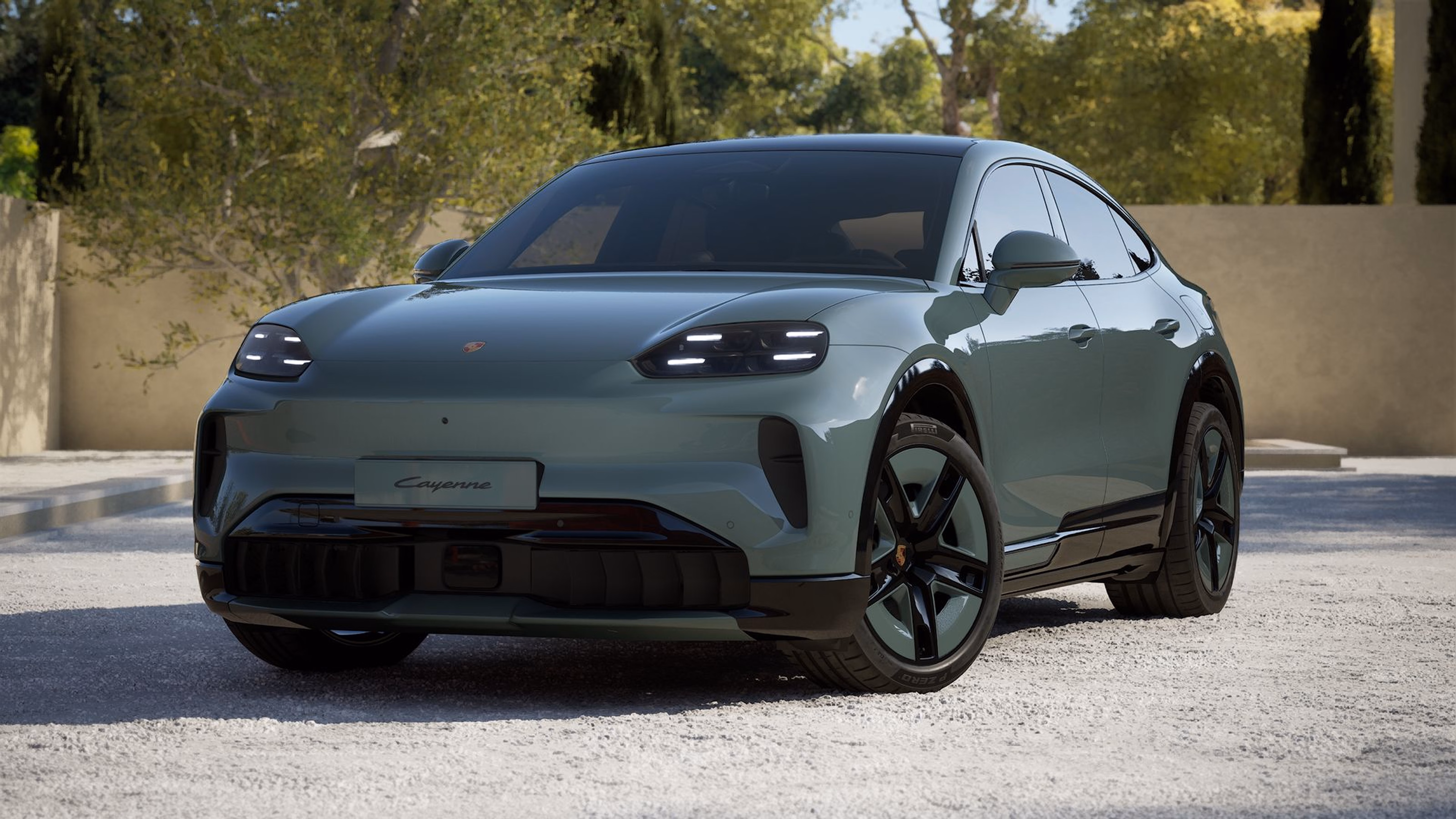 Front- und Seitenansicht eines von der Porsche Exclusive Manufaktur vorkonfigurierten Porsche Cayenne S Coupé Electric.