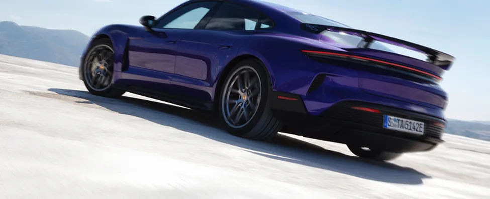 Grafische Darstellung des Systems Porsche Torque Vectoring Plus (PTV Plus) beim Porsche Taycan Turbo GT.