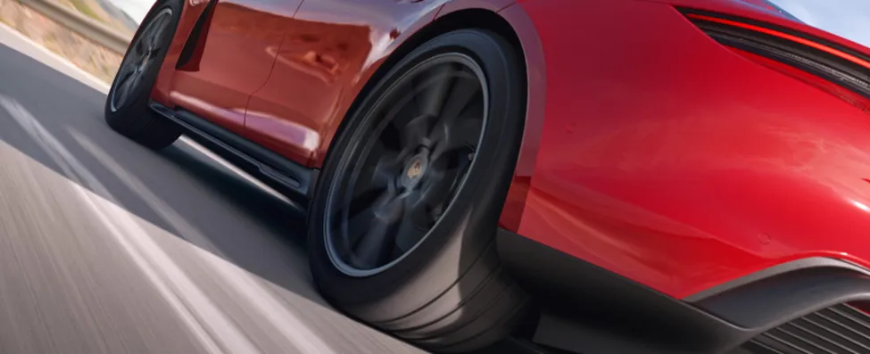 Representación técnica del funcionamiento del sistema Porsche Torque Vectoring Plus (PTV Plus).