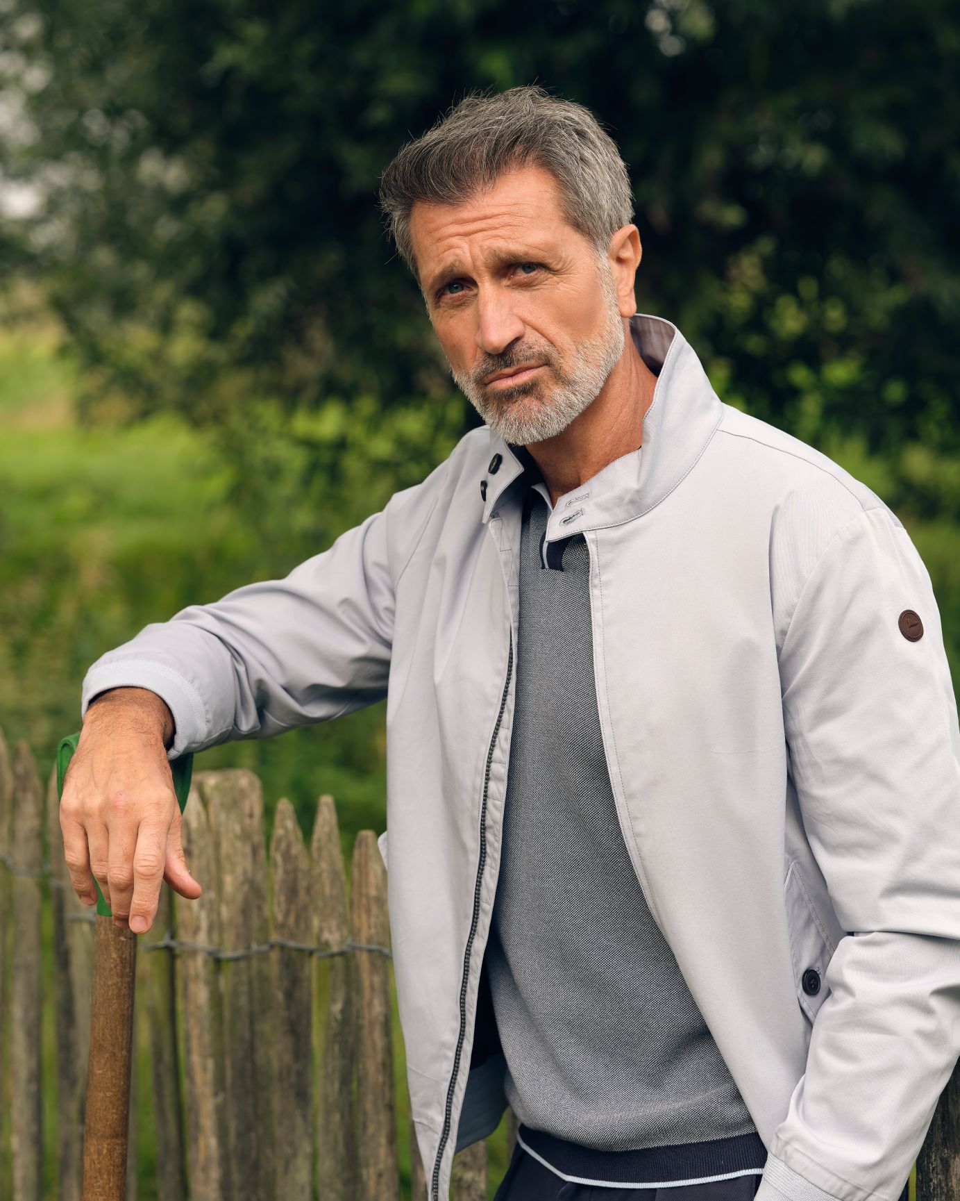 Campbell SS26 Collectie. Model met outfit.