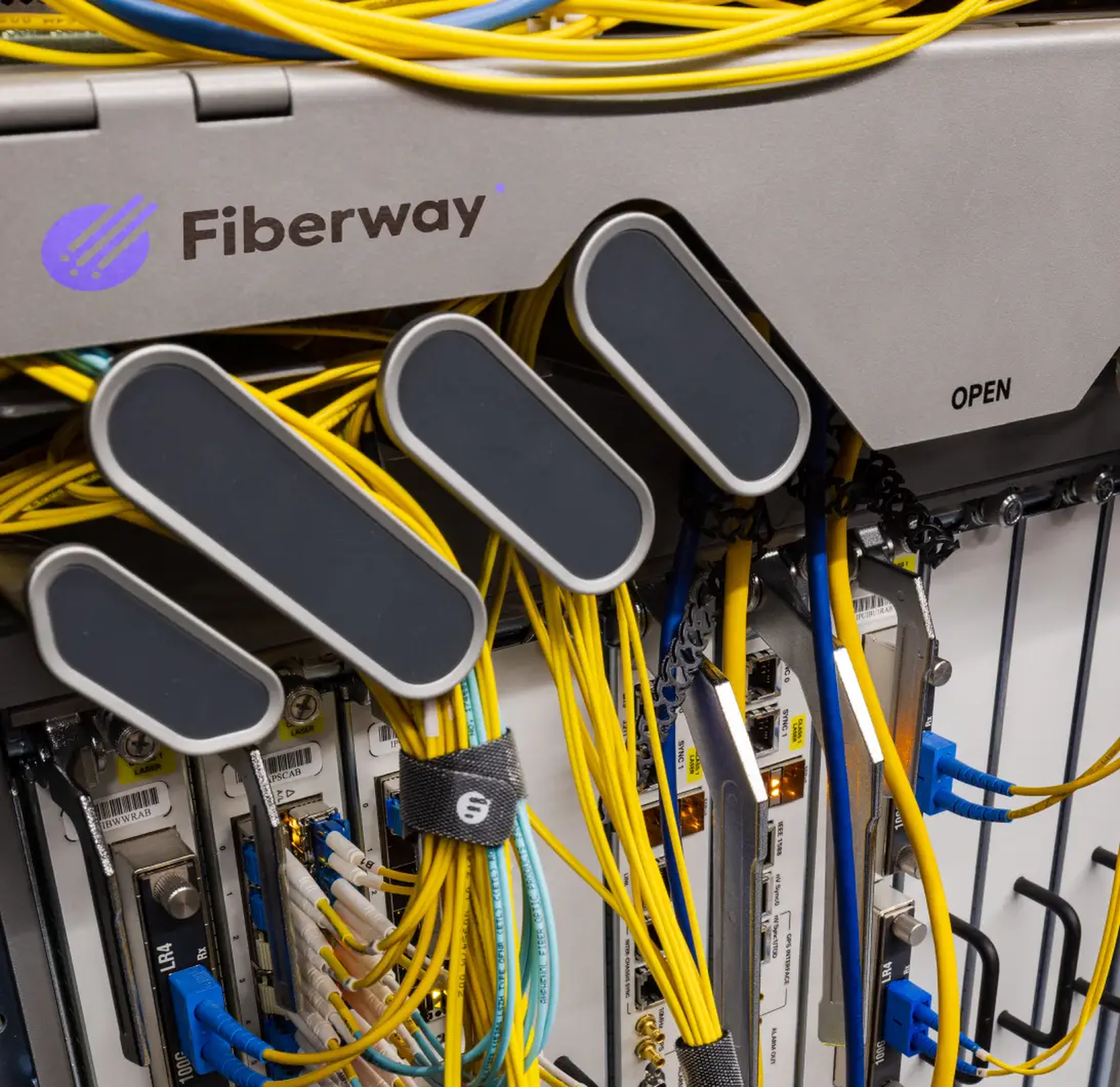 cisco router with a fiberway logo in the dc2scale paris-velizy par2 datacenter