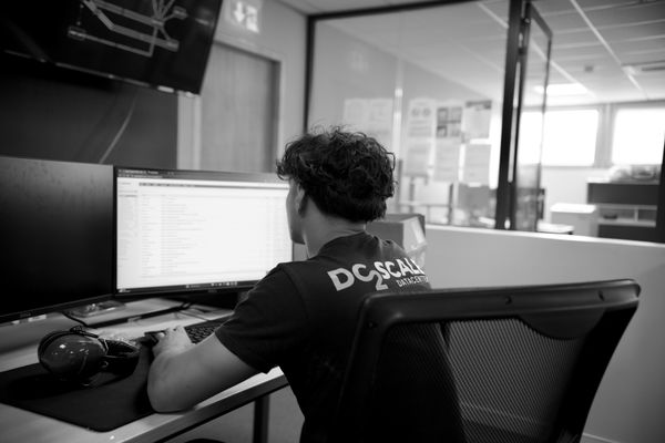 Supervision des installations par une équipe DC2SCALE