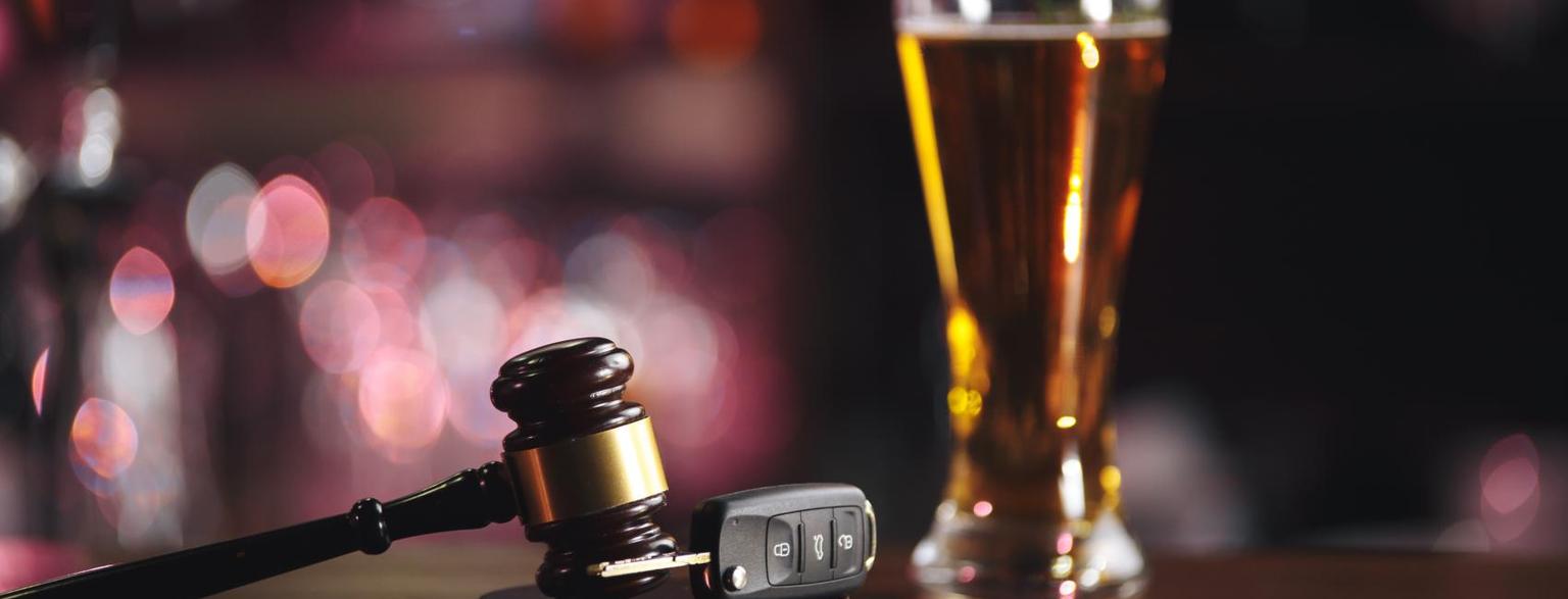 Jugendschutzgesetz in der Bar: Was beachtet werden muss