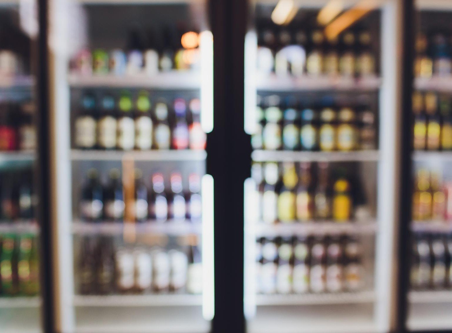Kühlschränke für die Bar: Geräte und Anforderungen im Vergleich