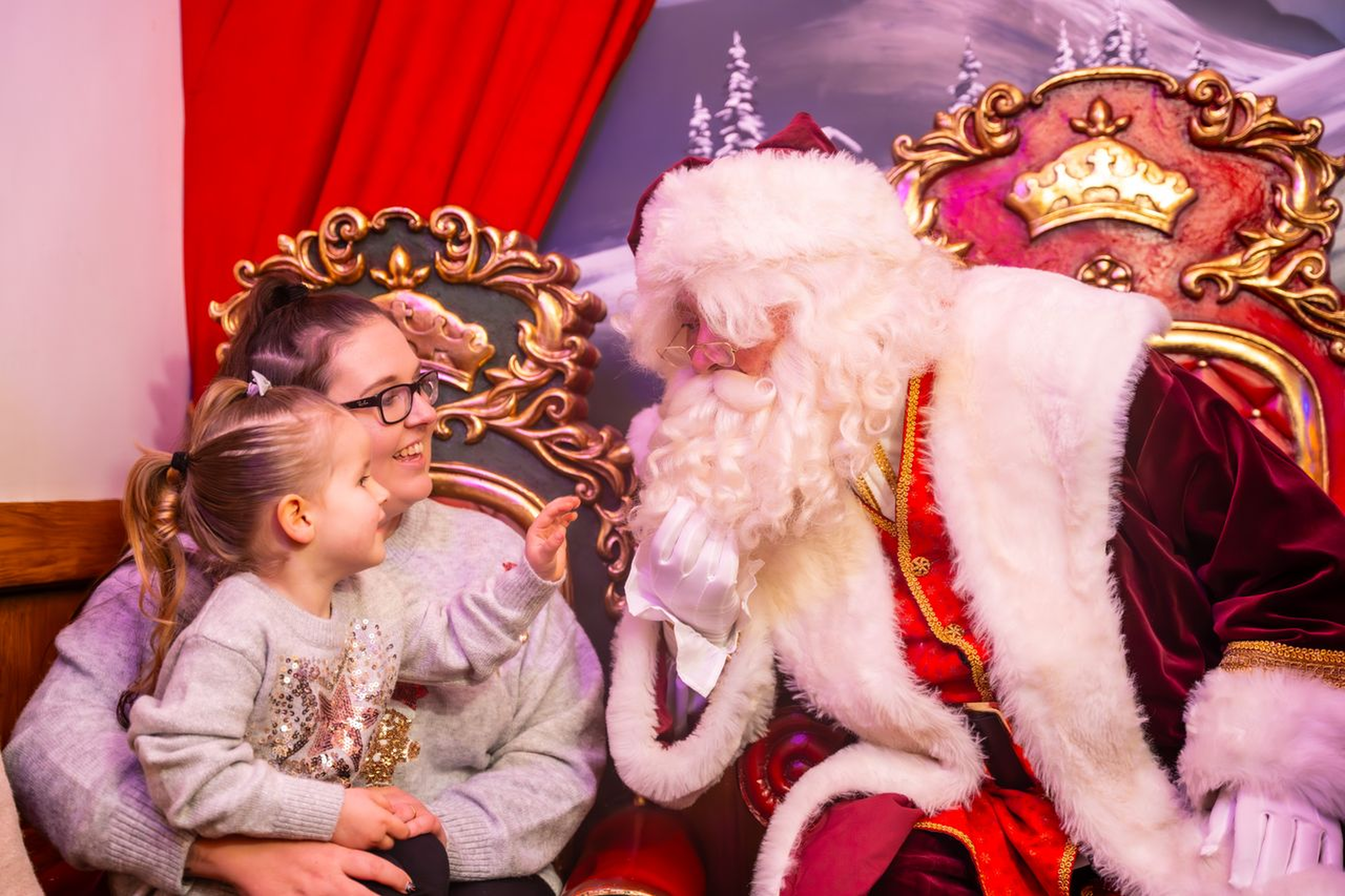 christmas event with santa at drayton manor