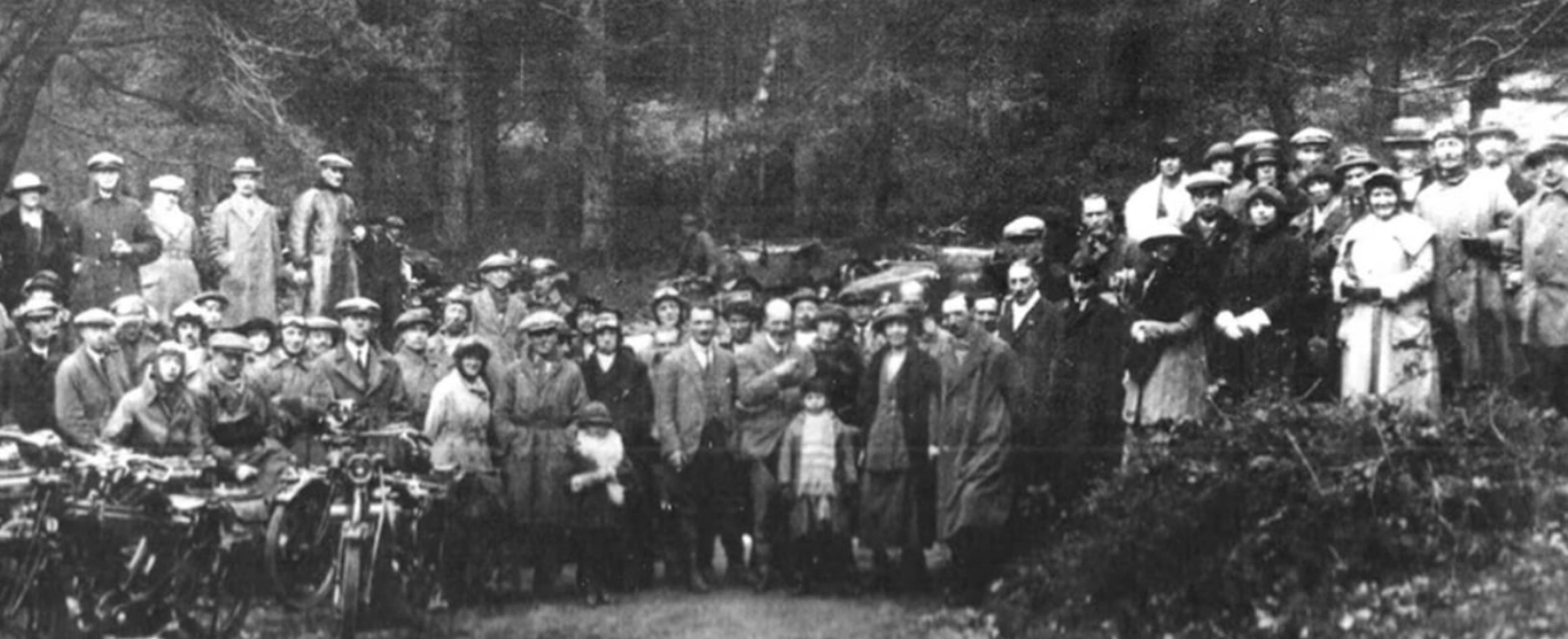 A group of CSMA club members from 1923