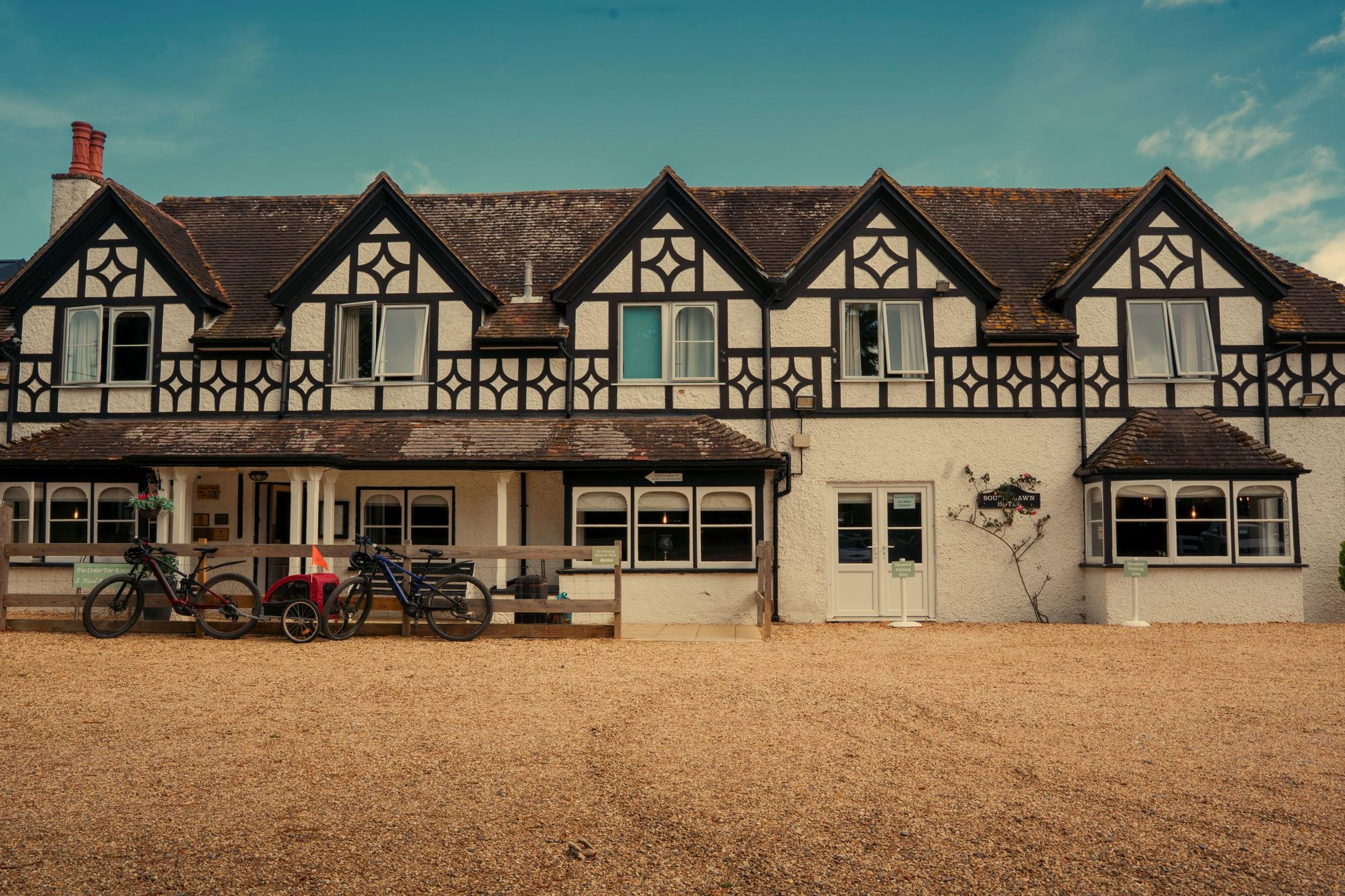 south lawn hotel exterior