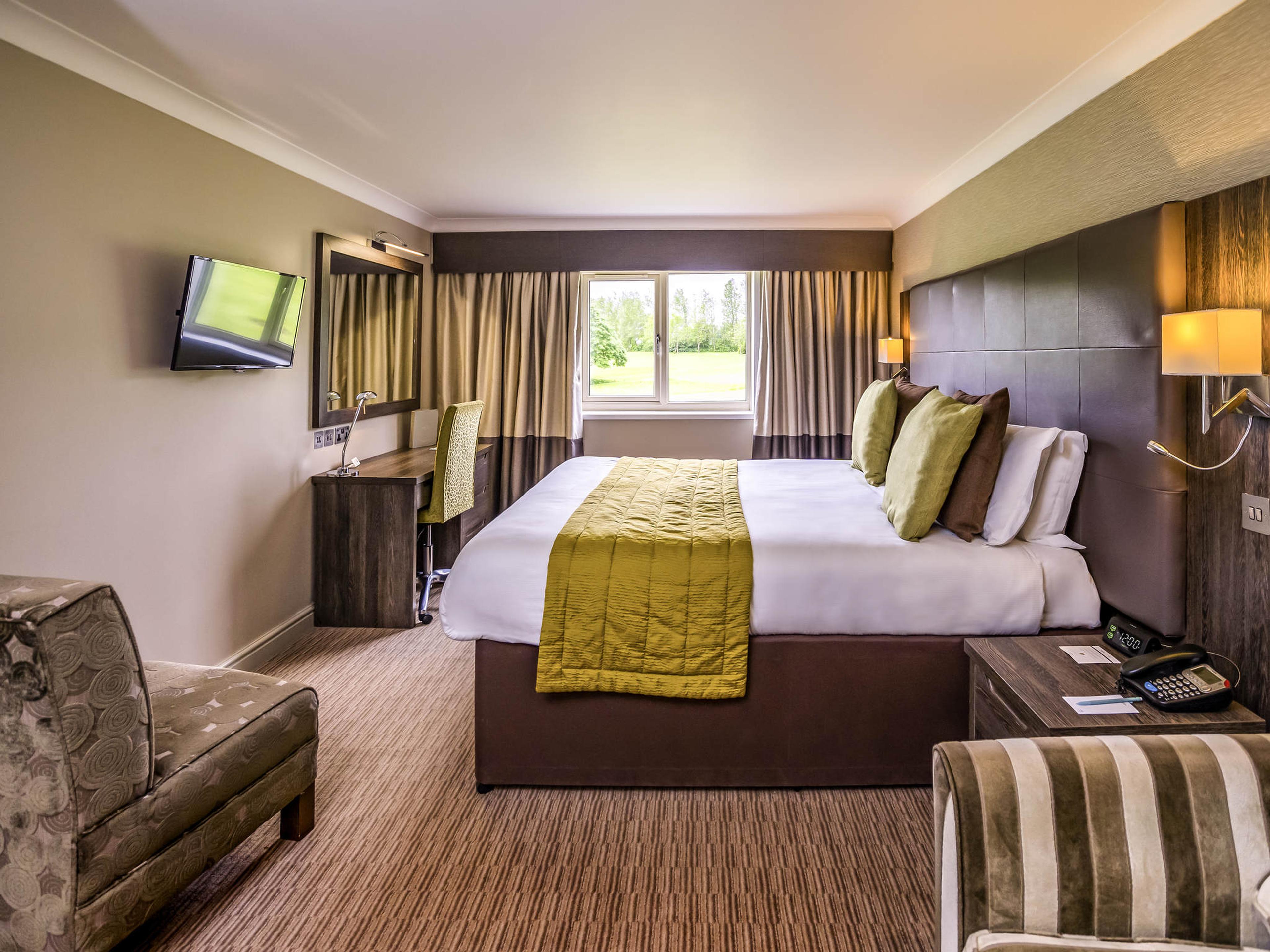 Mercure milton keynes room