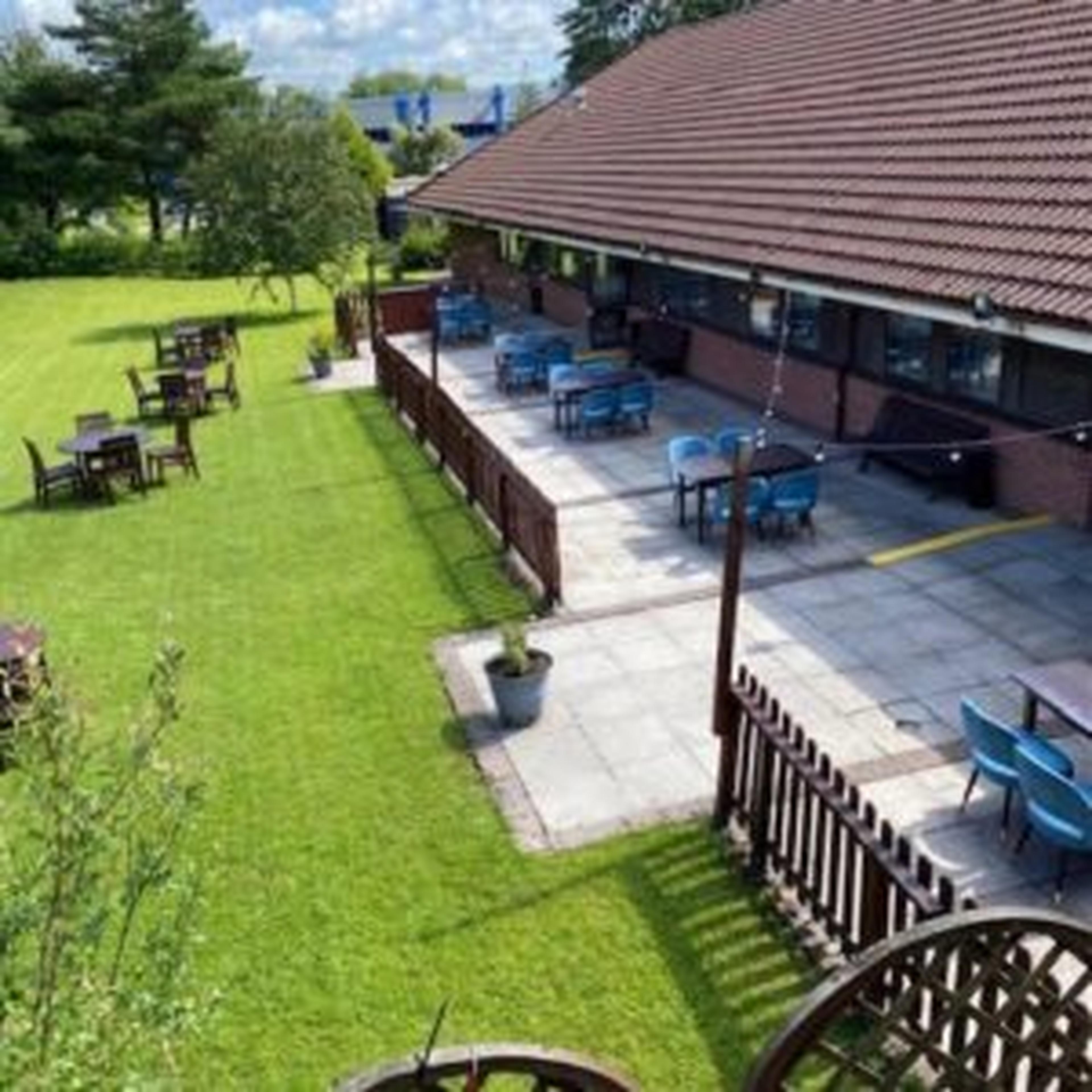 Mercure swansea garden
