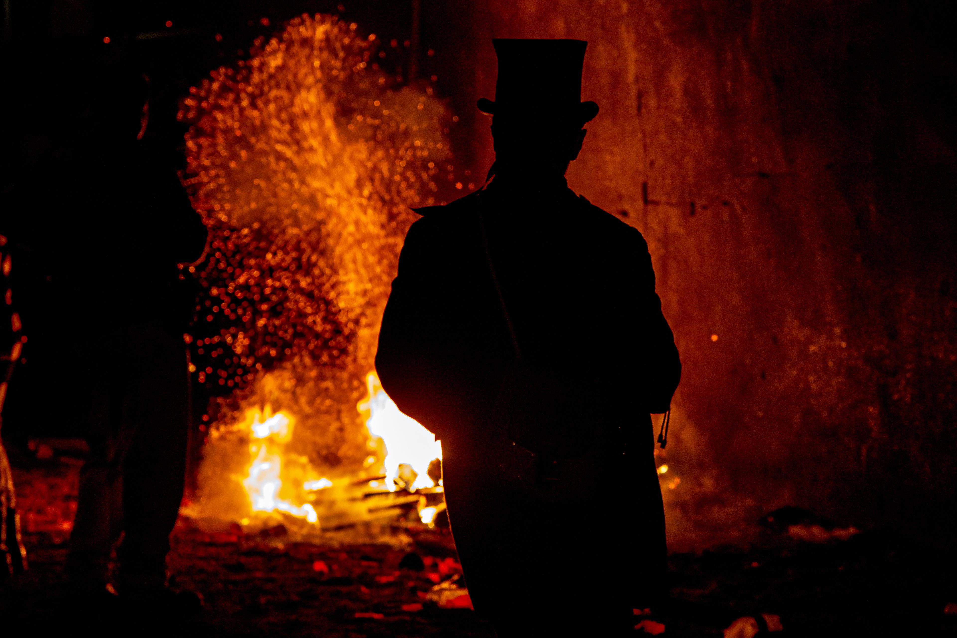 'The Gunpowder Treason - Terrorist Plot or Government Conspiracy' by Gareth Howell