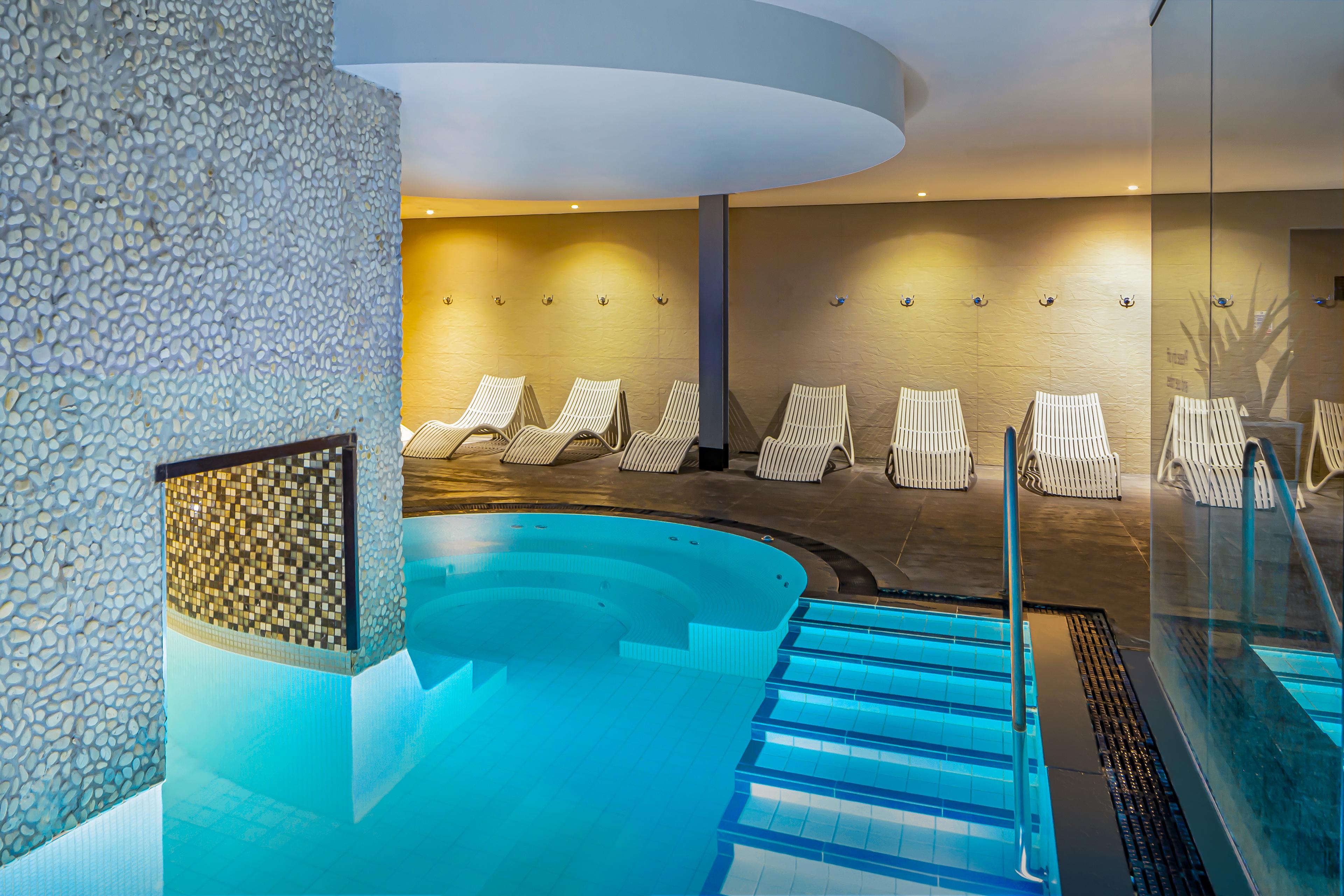 DoubleTree by Hilton Chester Pool