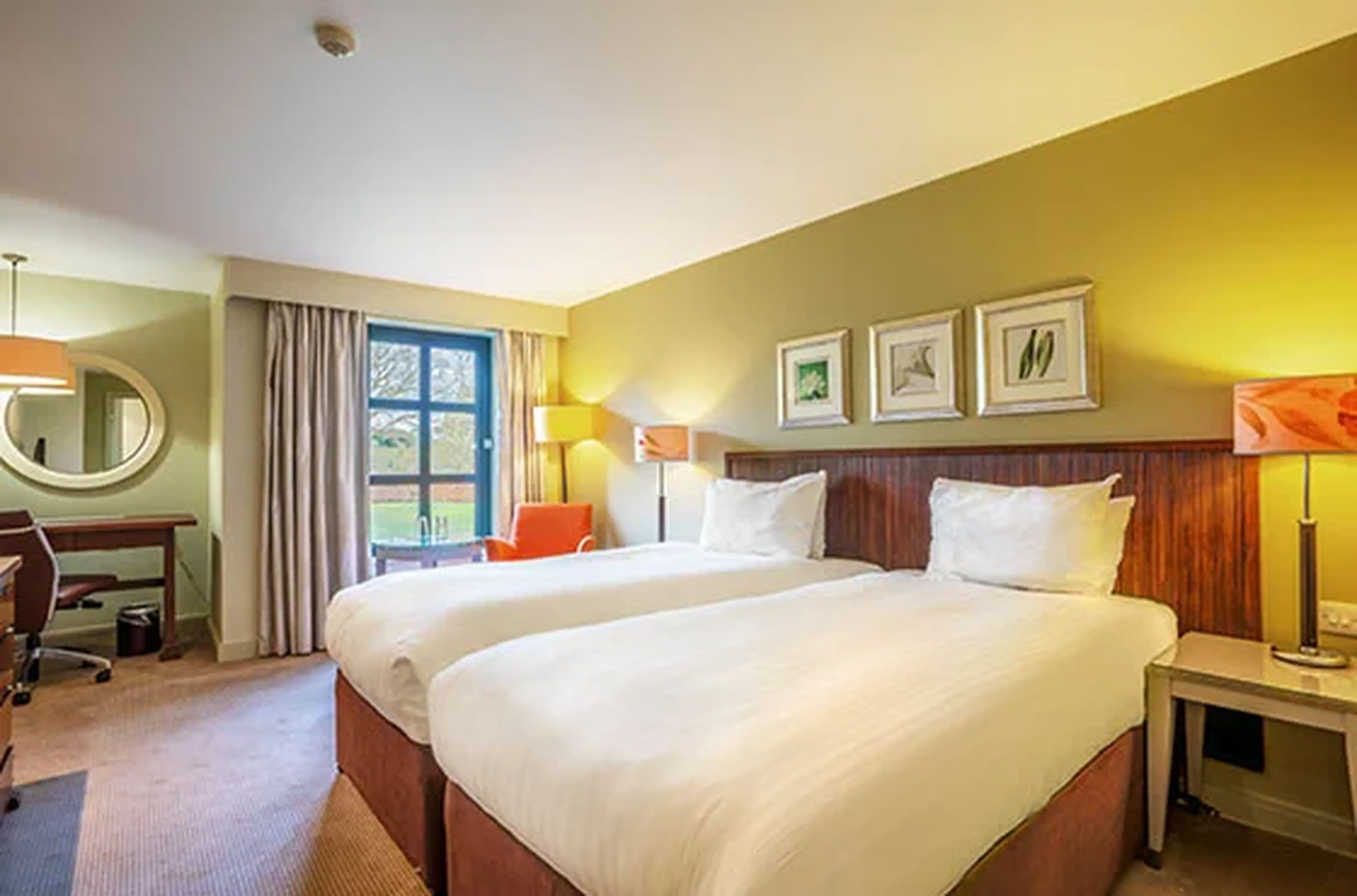 Village Premier Room Potters Five Lakes