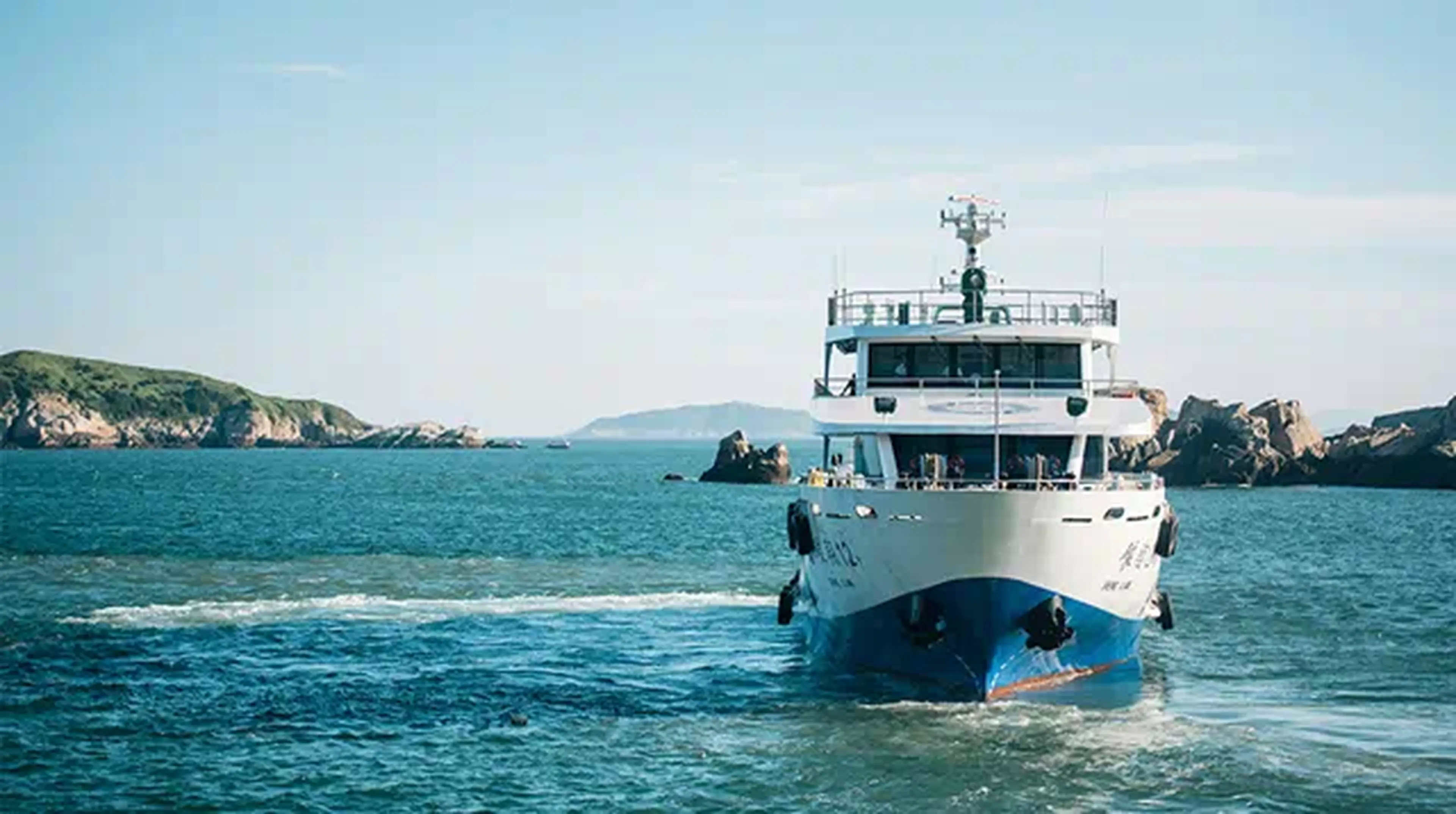 How to have an epic adventure with flight free travel