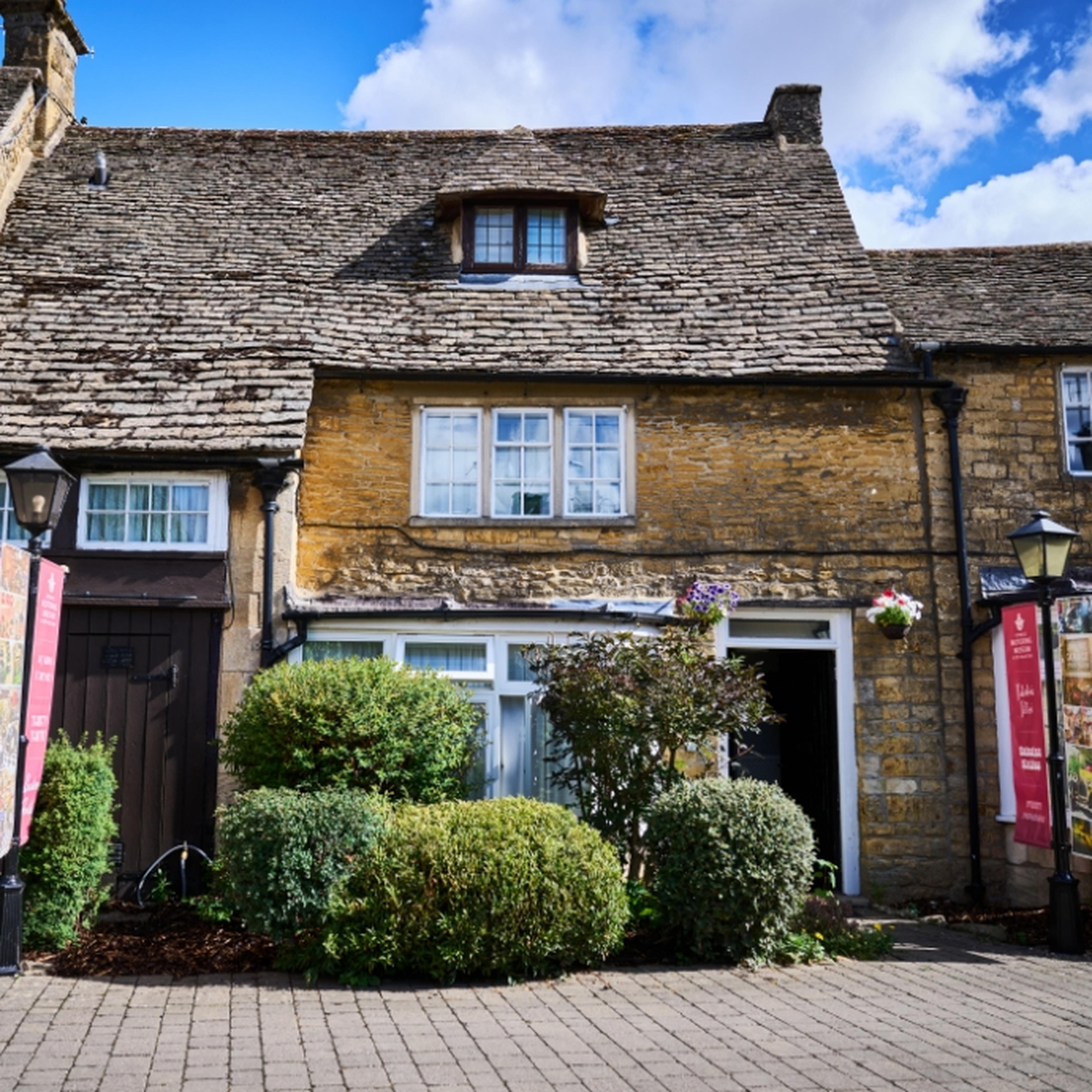 Exterior of Cotswold Cottage