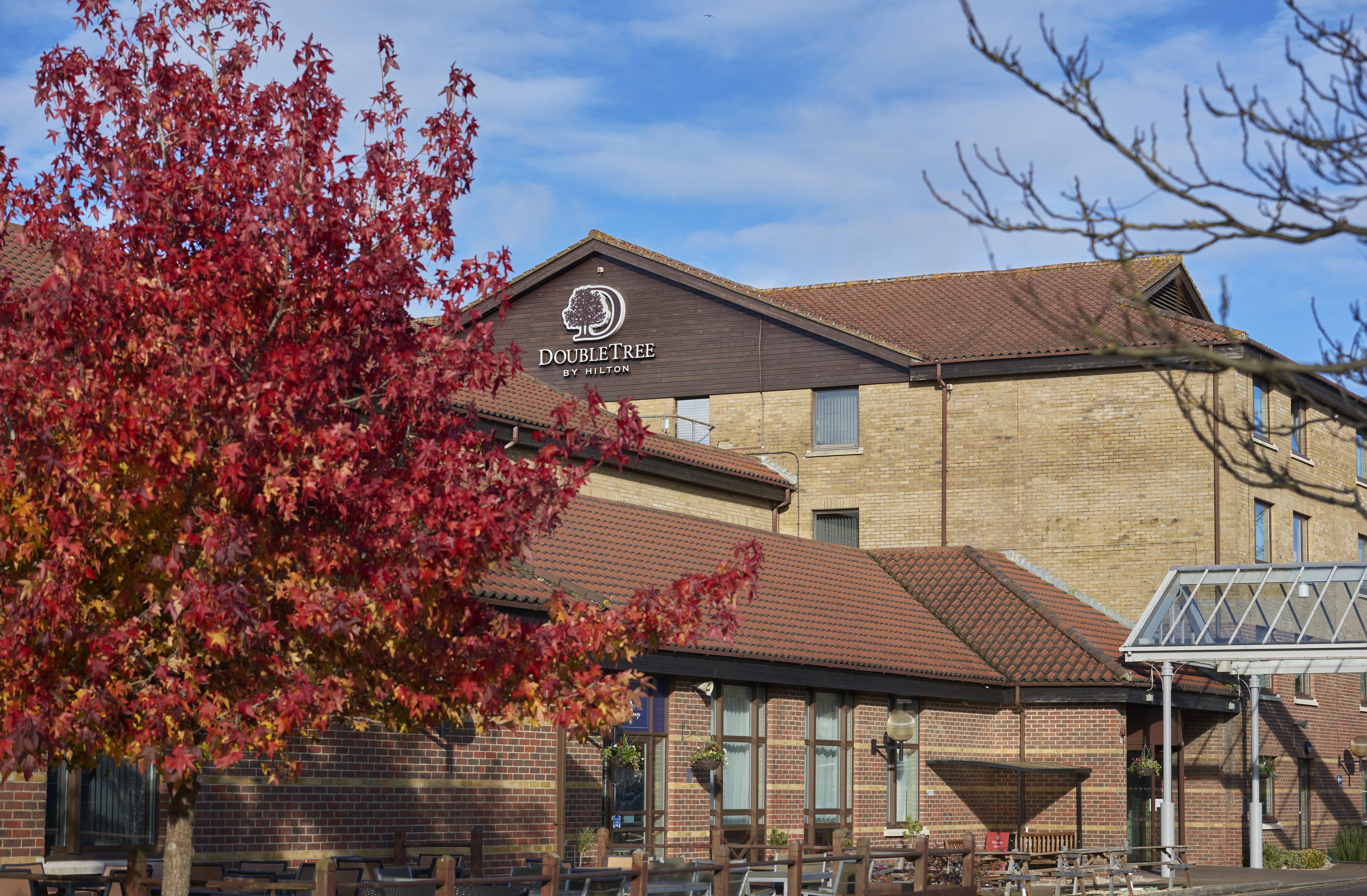 Doubletree swindon exterior