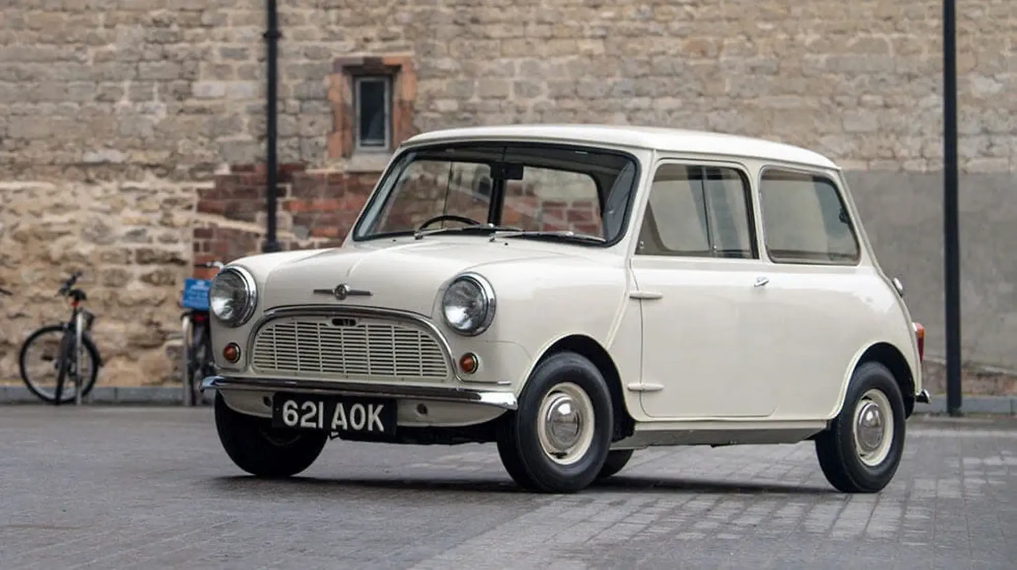 Iconic_cars5_Mini_Cooper