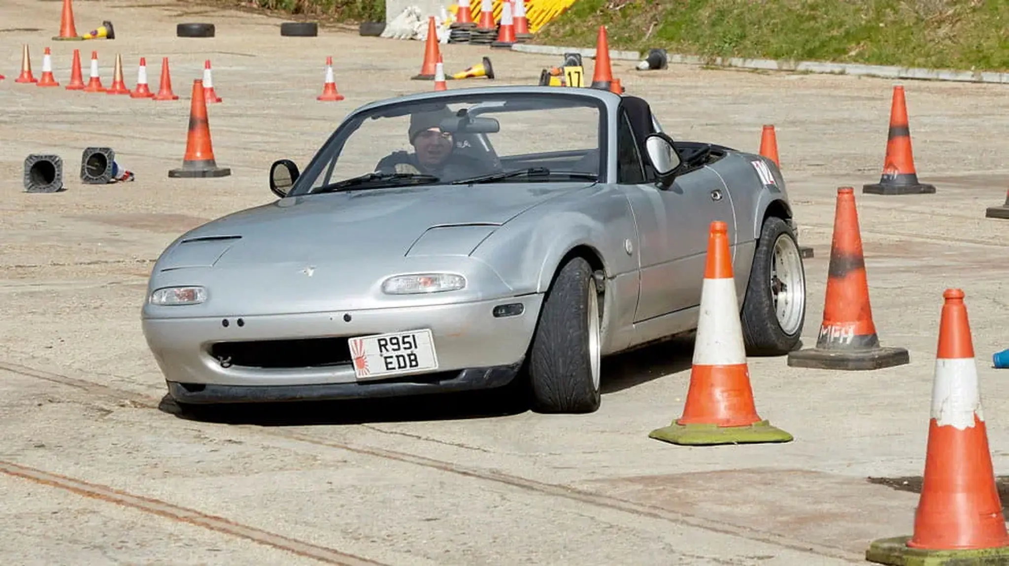 Brooklands-autosolo-event-MX5-Mark-Bradley
