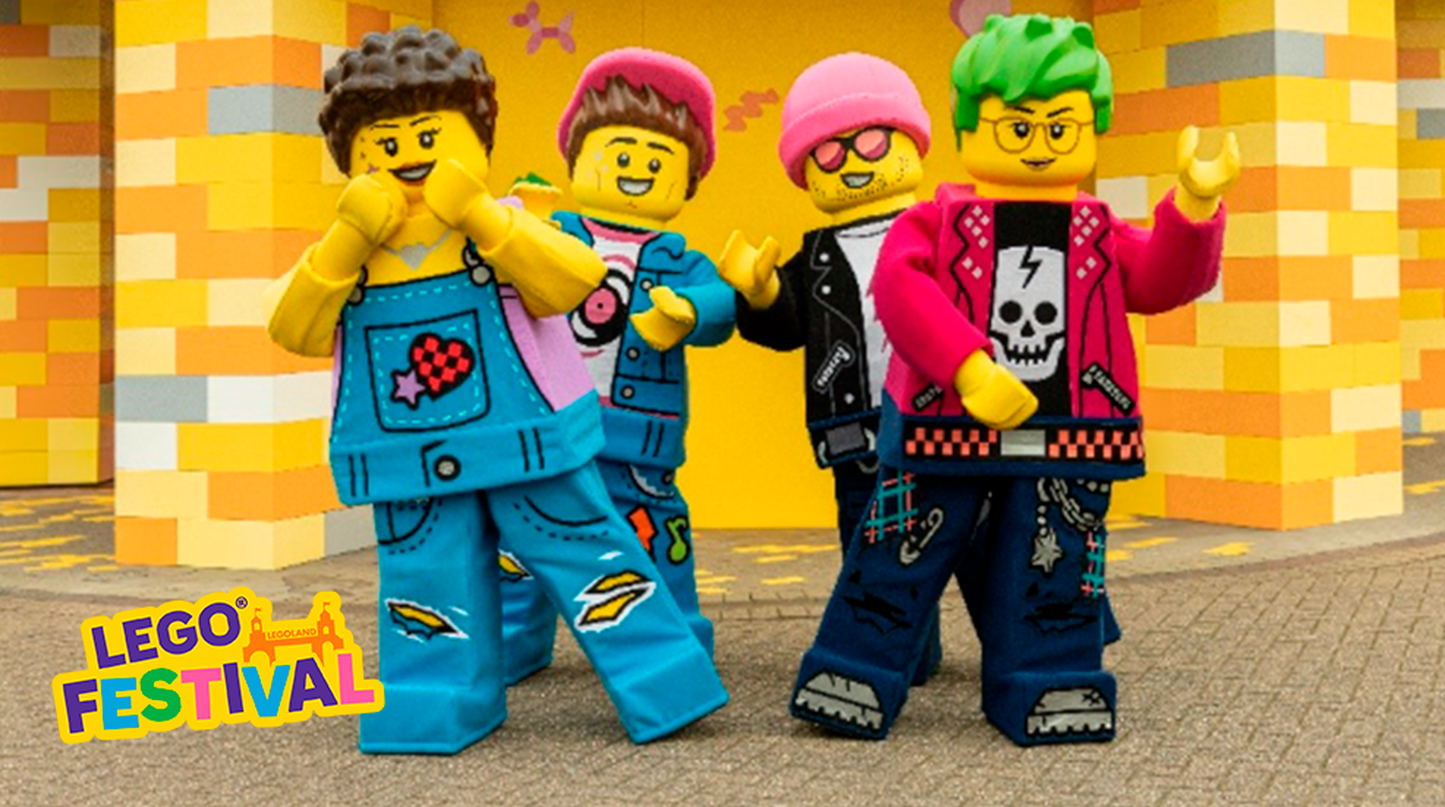 Giant lego figurines at Legoland Windsor Resort