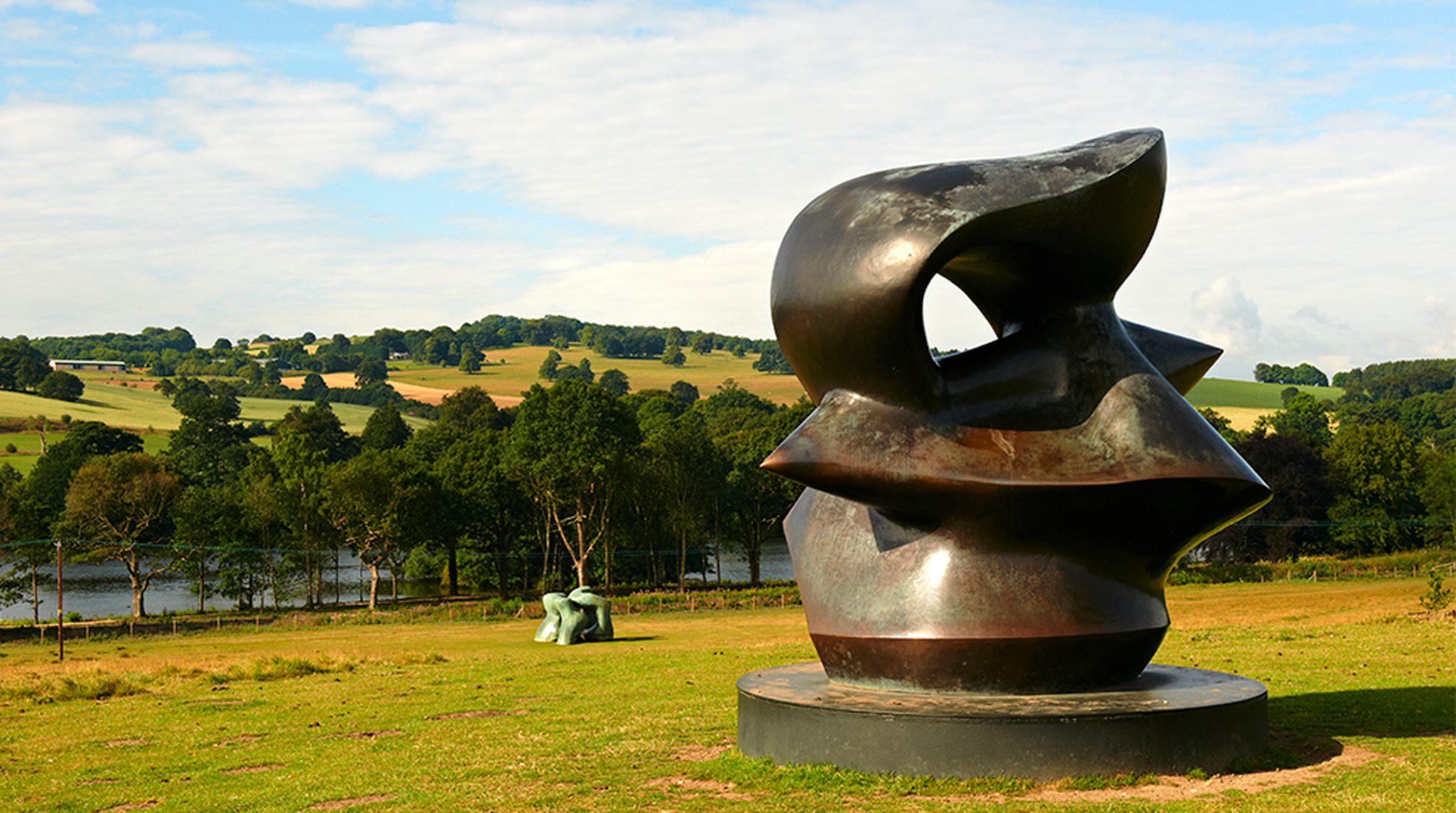 Hanry Moore sculpture in Yorkshire Sculpture Park