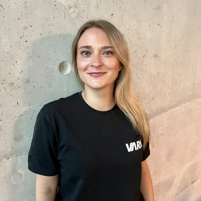 Unsere VARM Projektleiterin für Dämmung Clara Dietrich