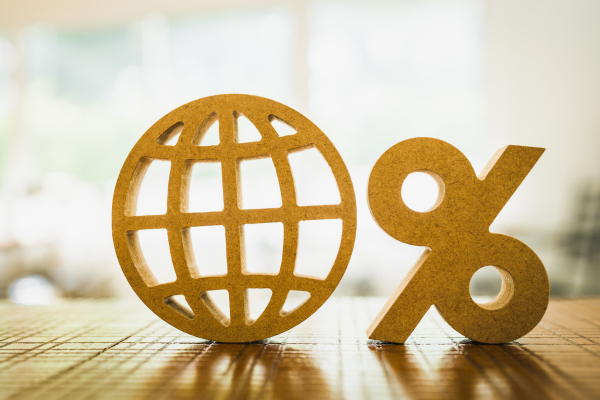 Inflace rychle brzdí. Mnozí se začínají bát deflace