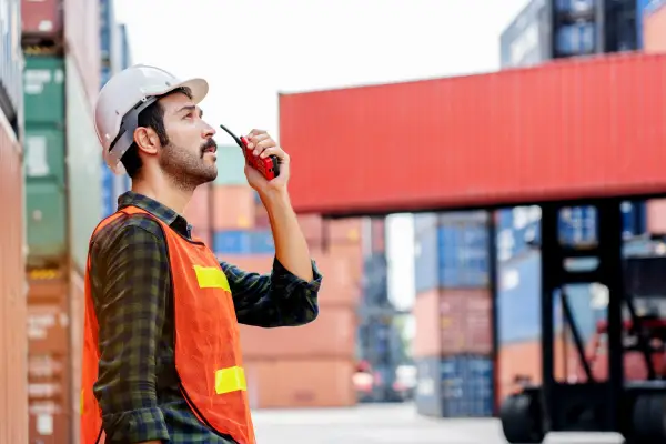 Zahraniční obchod překvapil, nemovitosti jsou sud třaskavého prachu