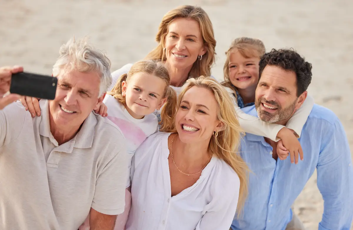 SeniorCoupleatBeach