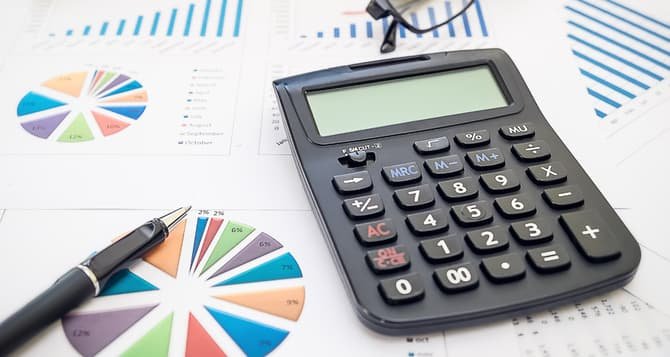 Deficit státního rozpočtu je šílený. Nicméně i v něm se dá najít pár dobrých zpráv.