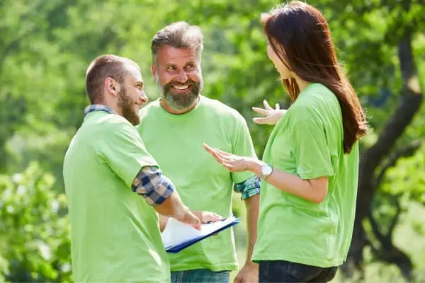 Nerůst je šílený cíl Poslední generace. Výsledkem bude chudoba a totalita. Čeští politici dělají, že se nás to netýká