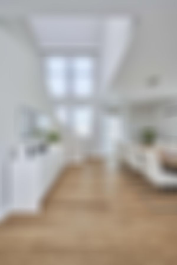 Das Bild zeigt das offene Treppenhaus.