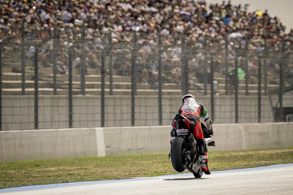 Superpole Race Top Five For Lowes In France