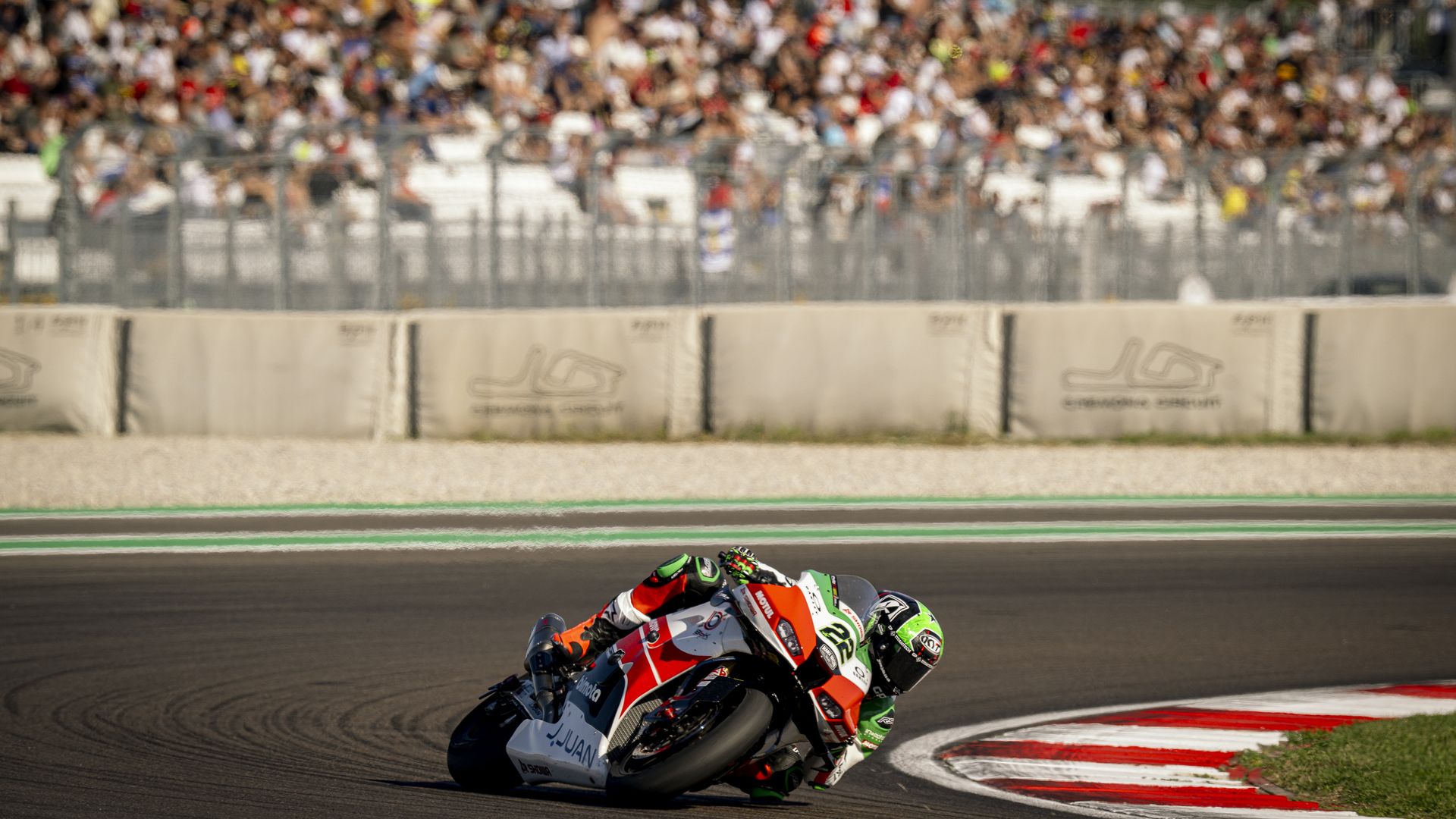 Lowes Takes Fifth Place In Final Cremona Race